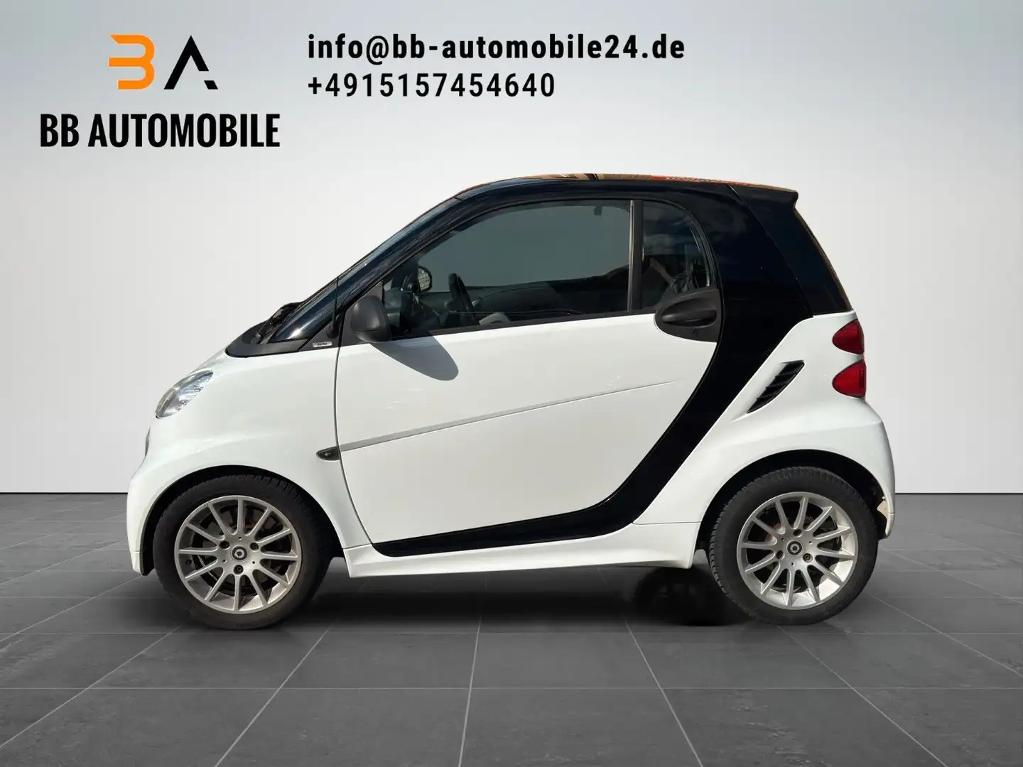 smart forTwo coupe 62kW AUTO.M PANO KLIMA SHZ NAVI Blanco - 2
