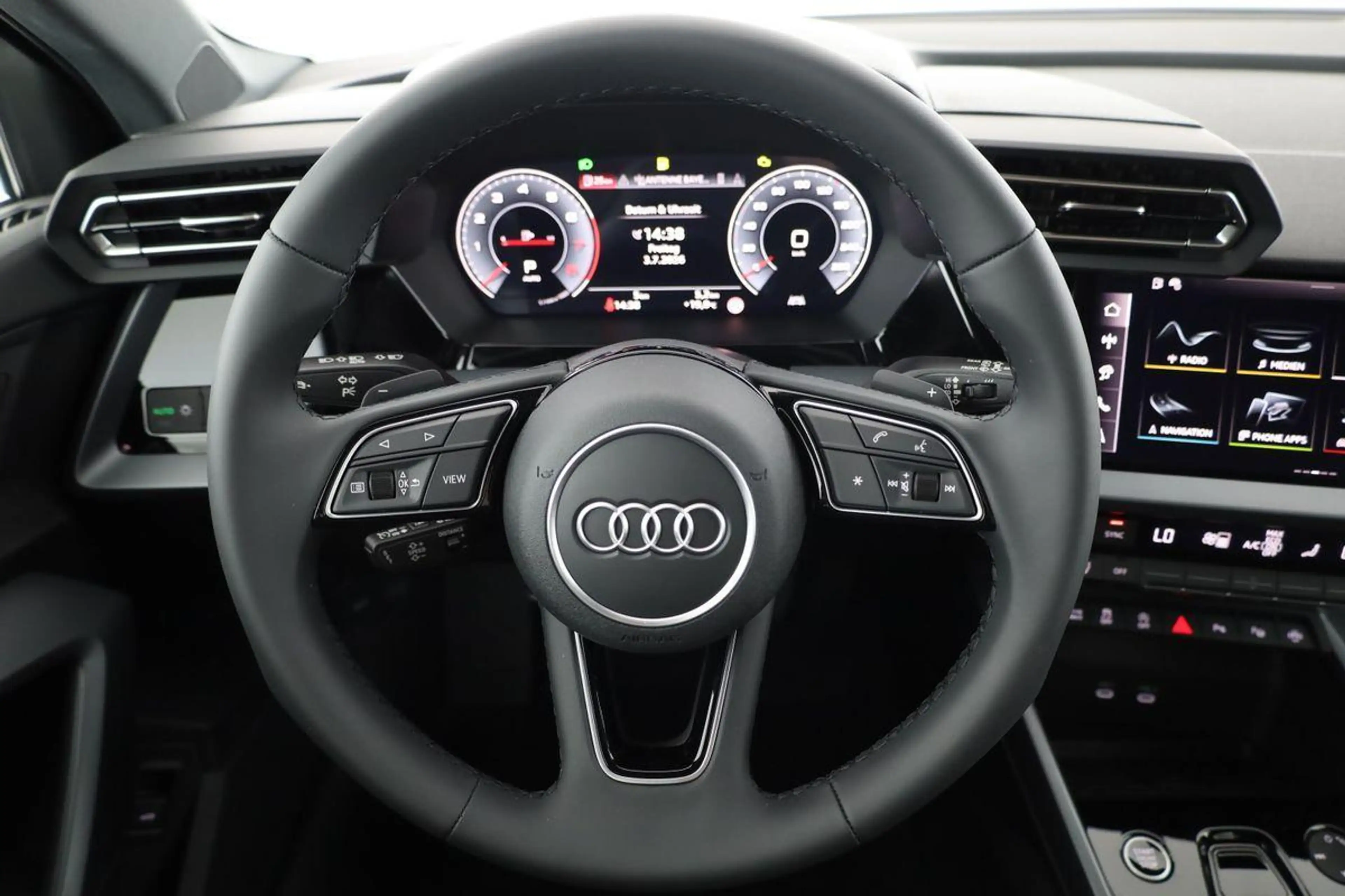 Audi A3 Sportback TFSI quattro 150 kW S line S-LINE, Na... — photo 5