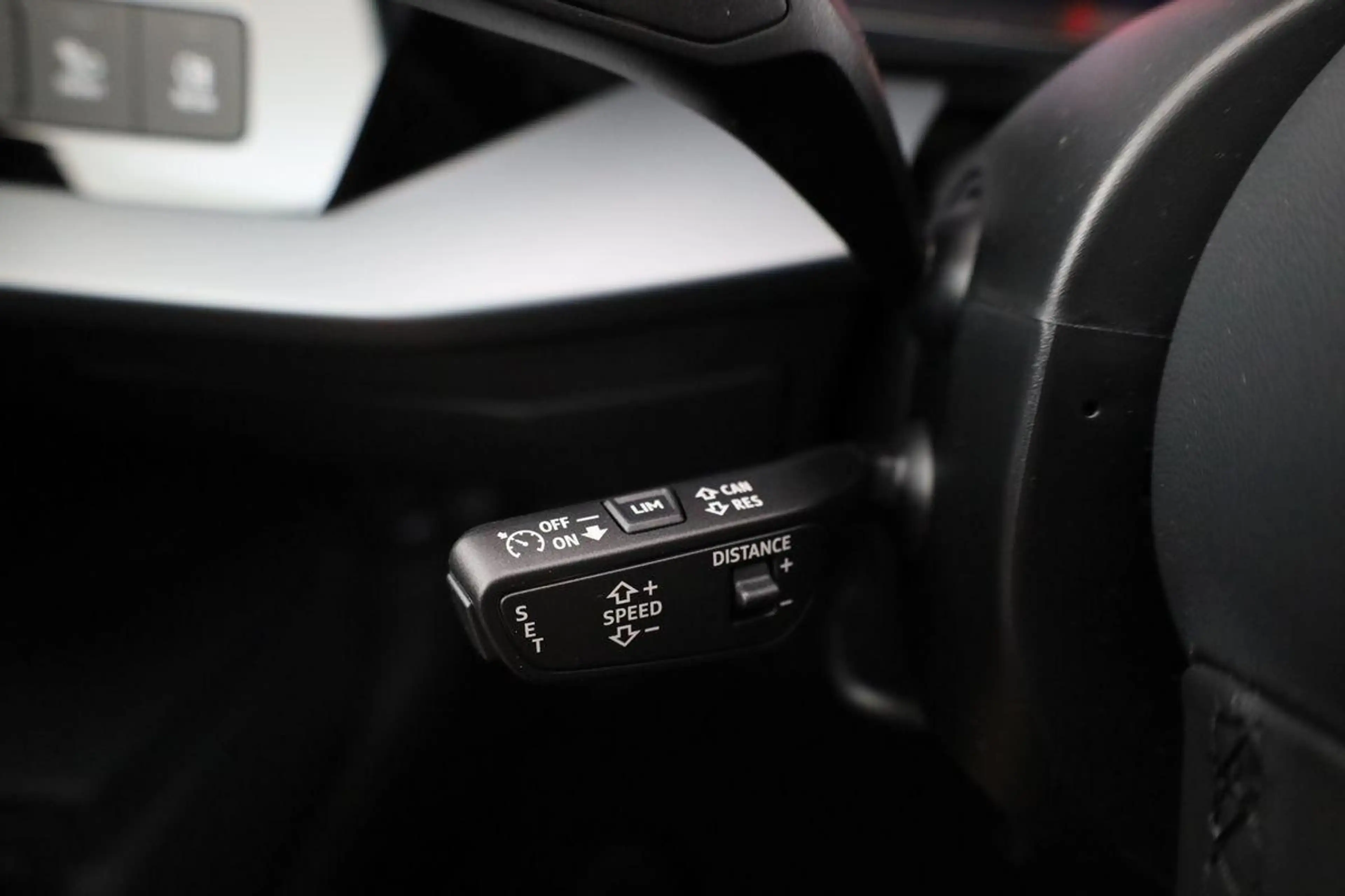 Audi A3 Sportback TFSI quattro 150 kW S line S-LINE, Na... — photo 9