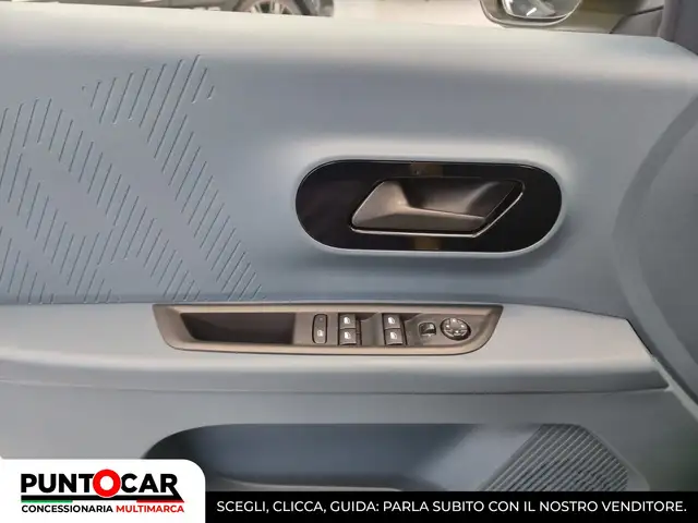 Fiat Grande Panda view 11