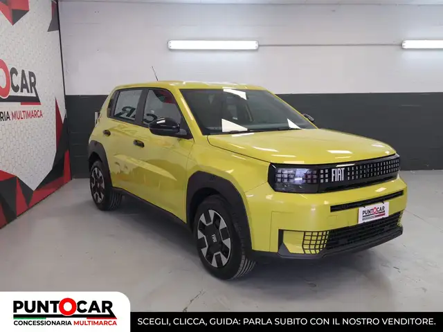 Fiat Grande Panda view 3