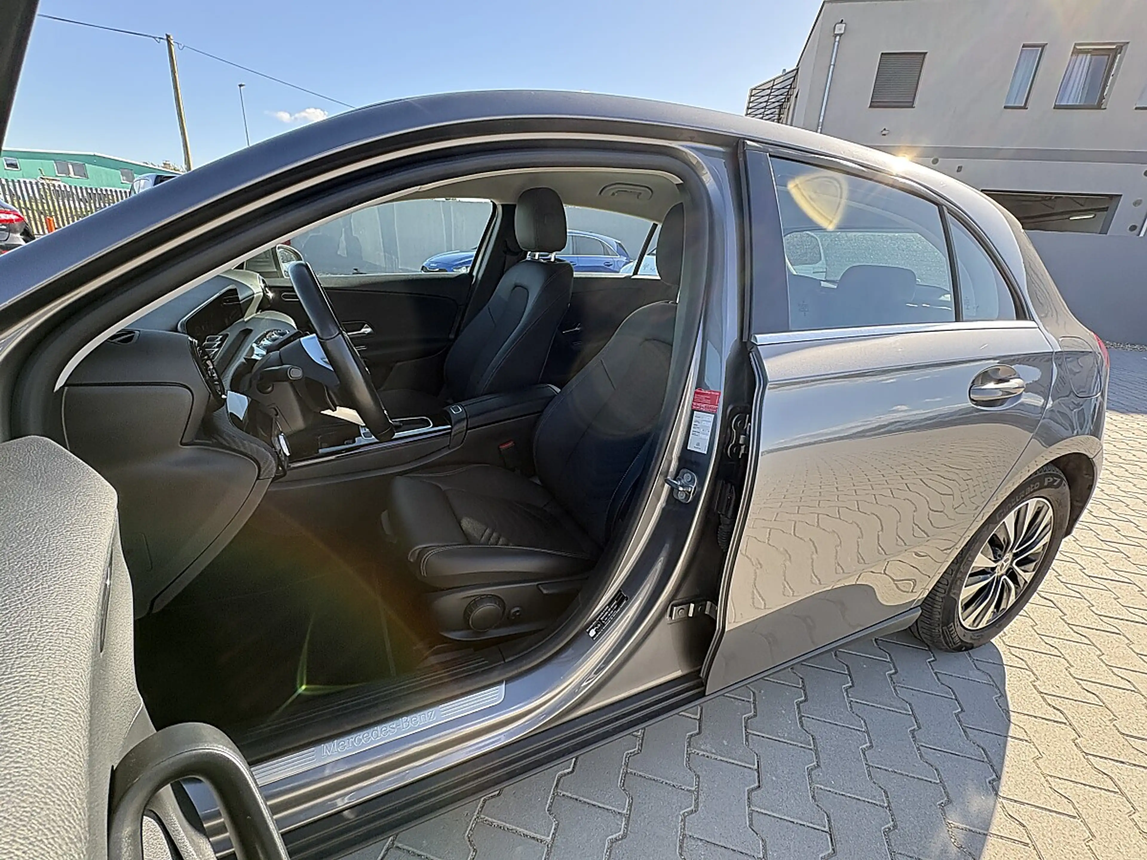 Mercedes-Benz A 180 Aut. — photo 8