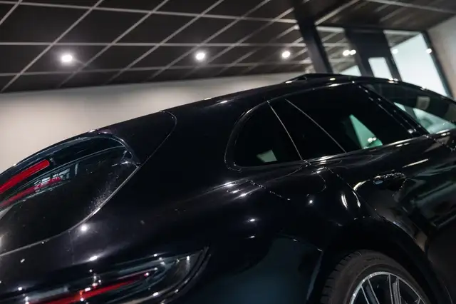 Porsche Panamera view 13