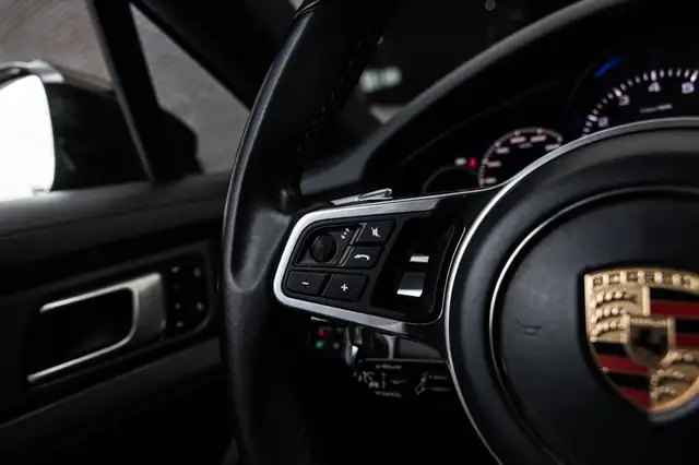 Porsche Panamera view 26