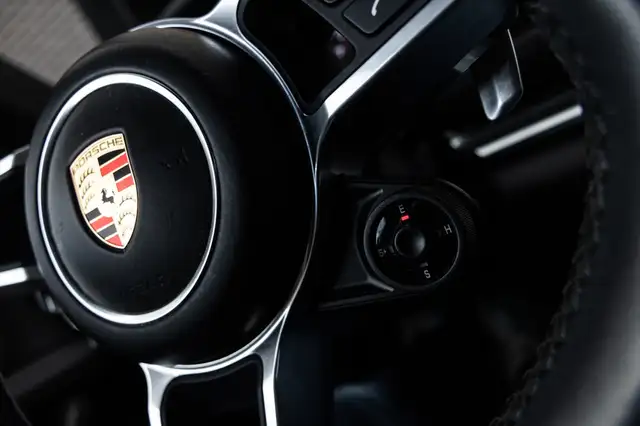 Porsche Panamera view 29