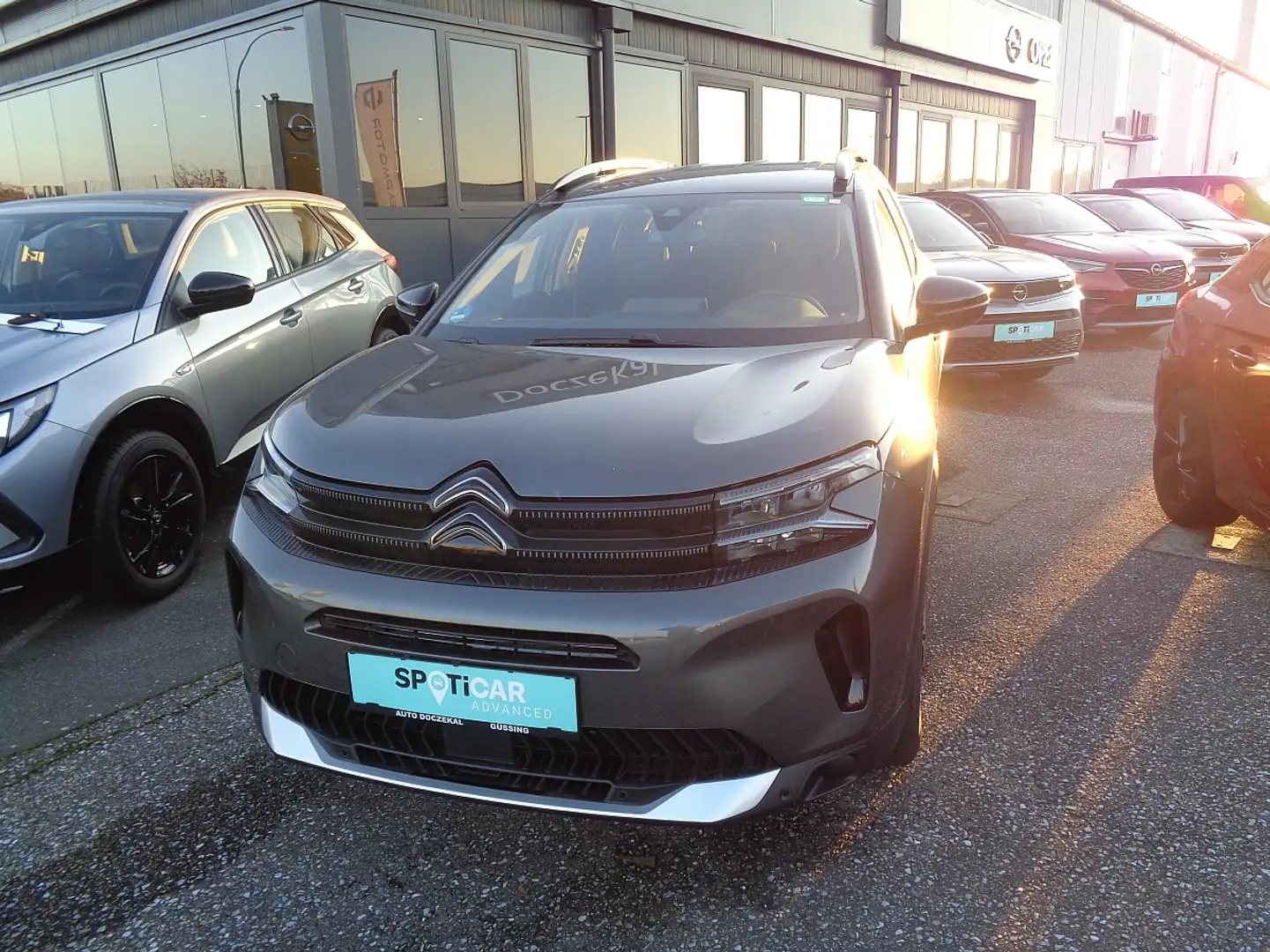 Citroen C5 Aircross PureTech 130 S&S 6-Gang-Manuell Plus Grau - 1