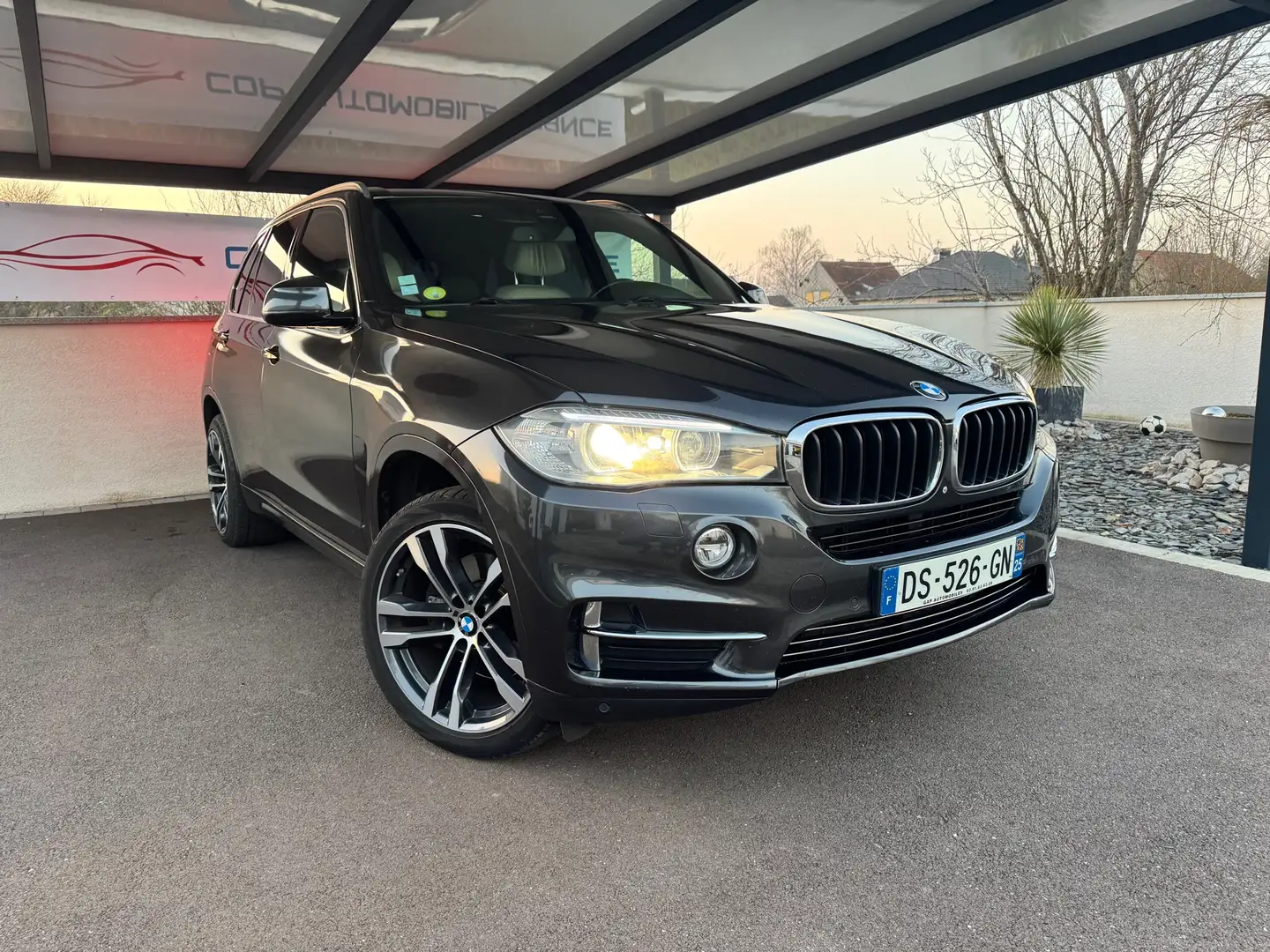 BMW X5 xDrive40d 313 ch Lounge Plus A Noir - 1