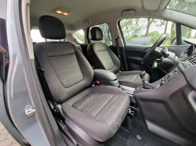 Opel Meriva view 6