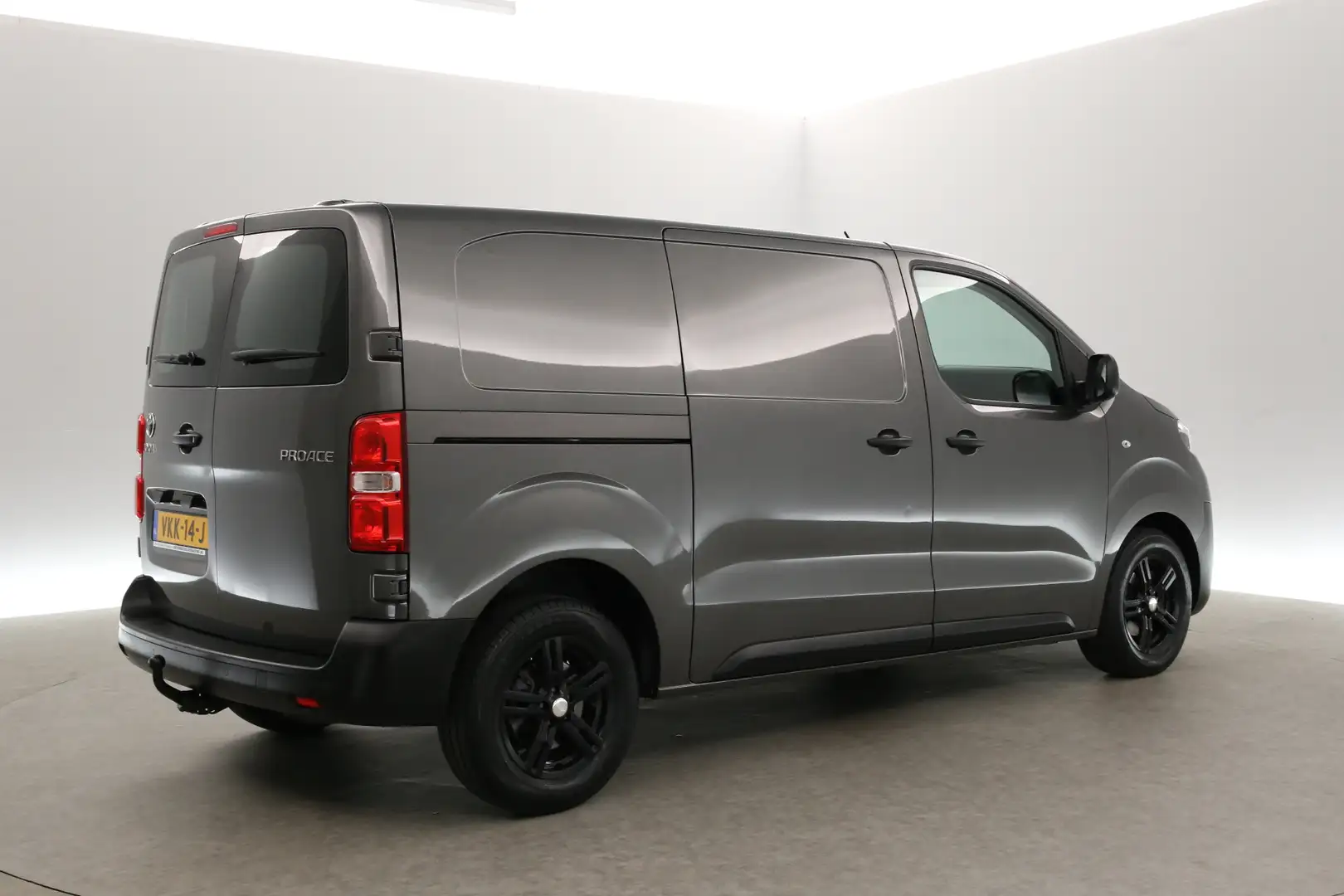 Toyota Proace 2.0 D-4D Navigator L2H1 | MARGE | Automaat | 3-Zit Gris - 2