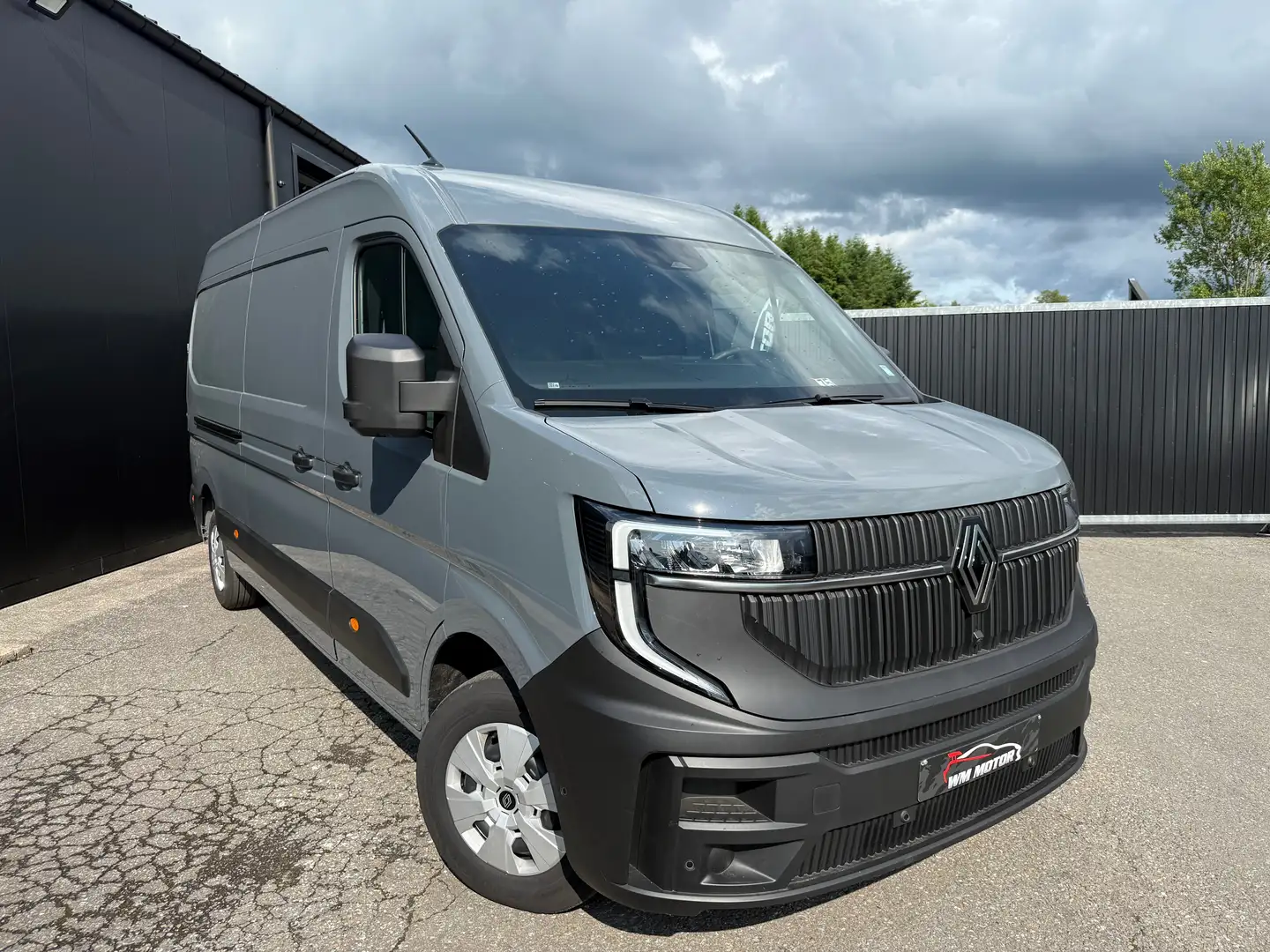Renault Master 2.3 dCi 35 L3H2 // GPS // CAMERA // CAR PLAY Szürke - 1