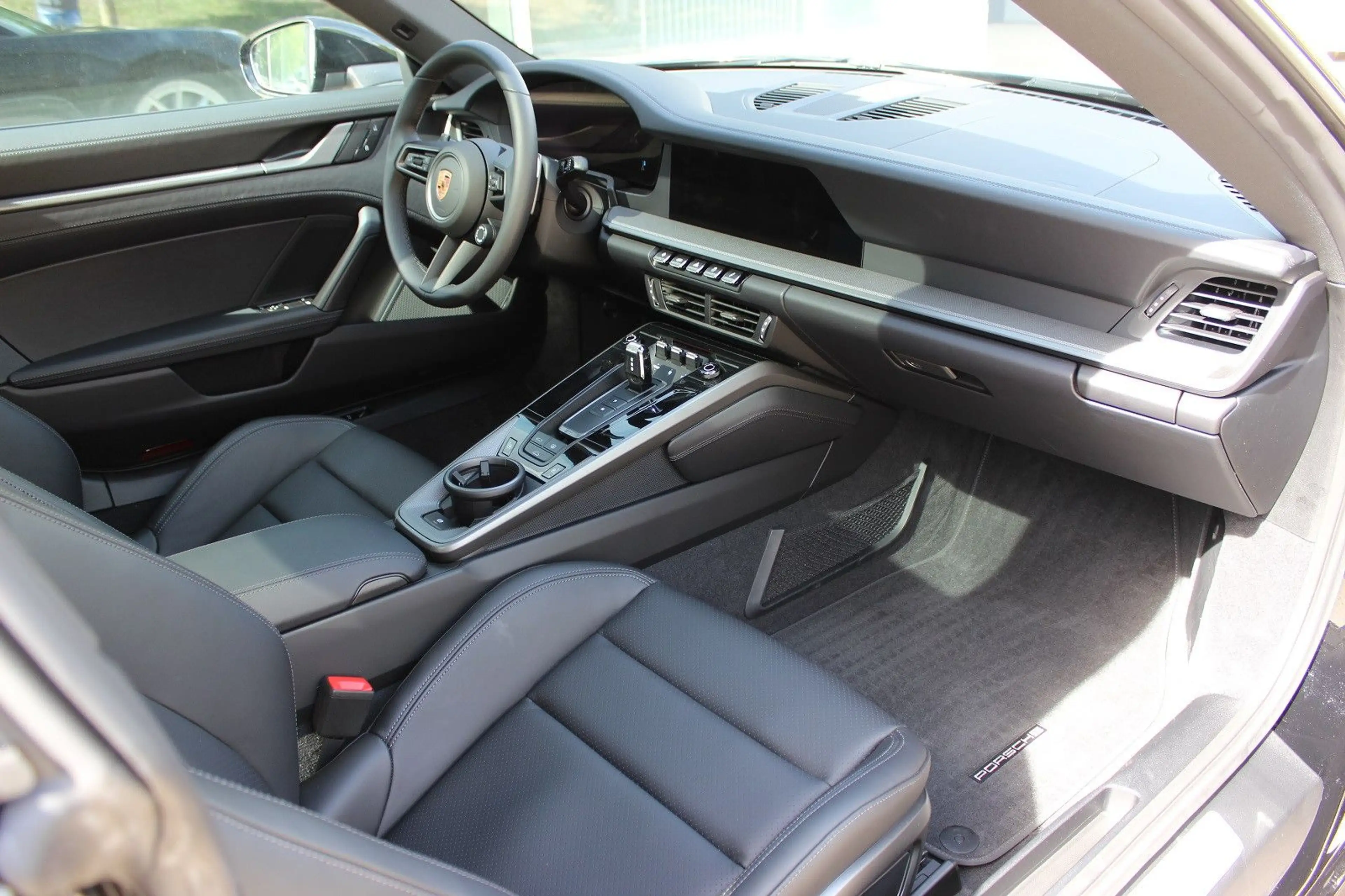 Porsche 992 .2 Carrera 4S PDK | Exclusive | SAGA | 1.Hand — photo 15