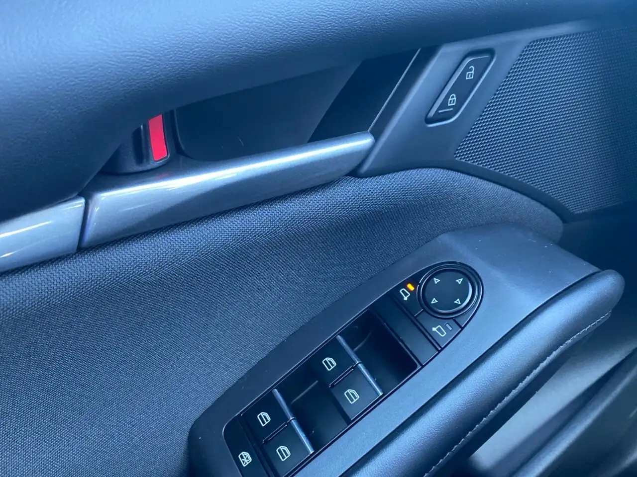 Mazda 3 снимка Mazda 3