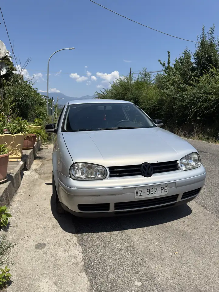Volkswagen Golf 3p 1.9 tdi Highline 110cv, foto 2
