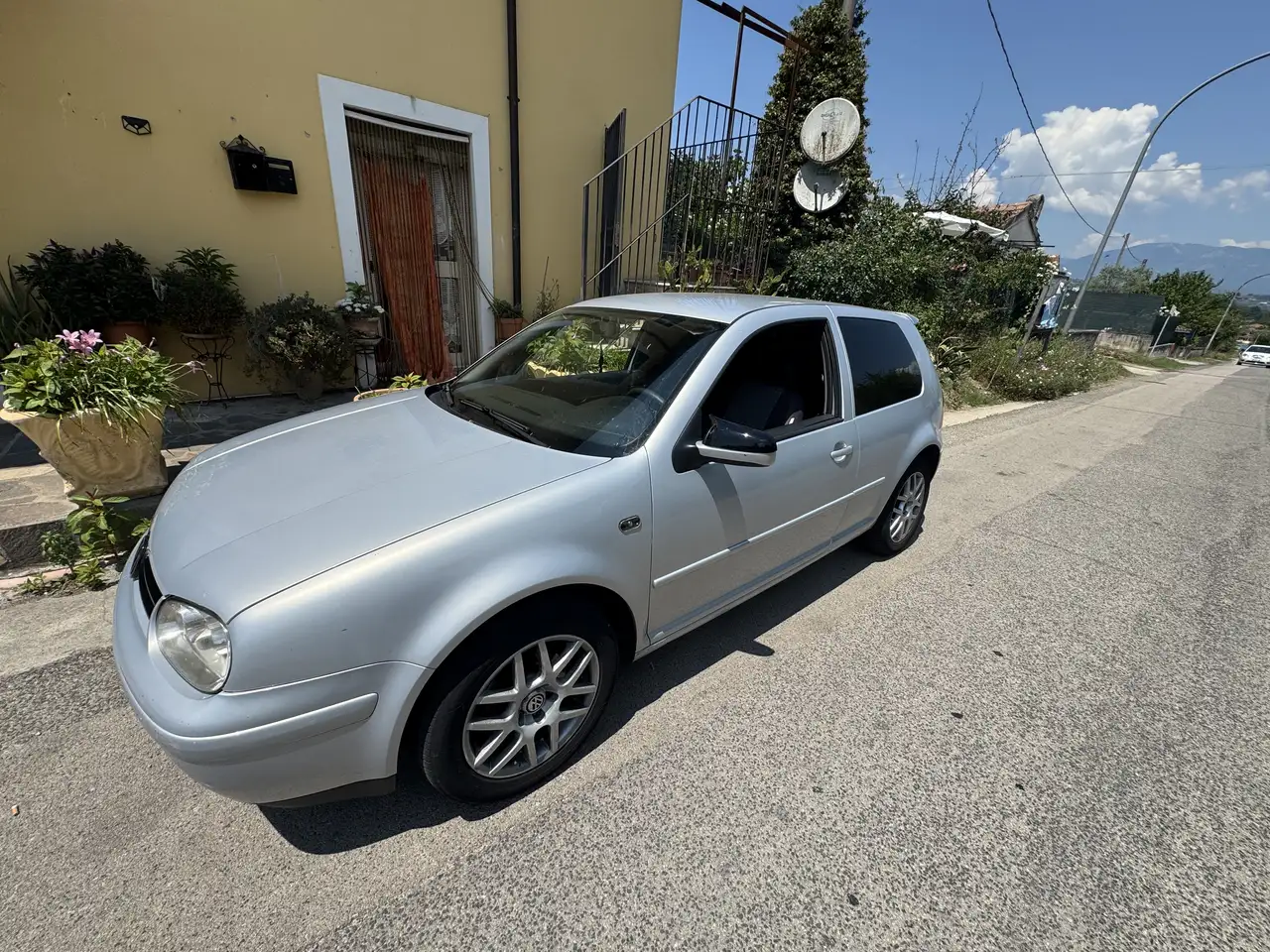 Volkswagen Golf 3p 1.9 tdi Highline 110cv, foto 3