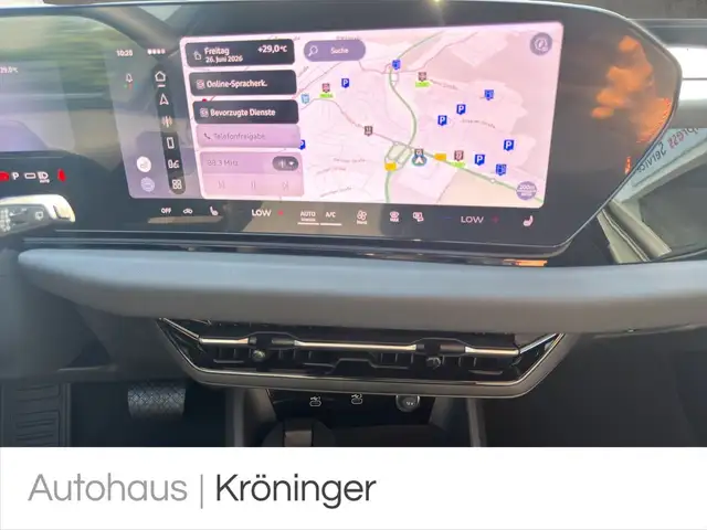Audi A6 Avant view 15