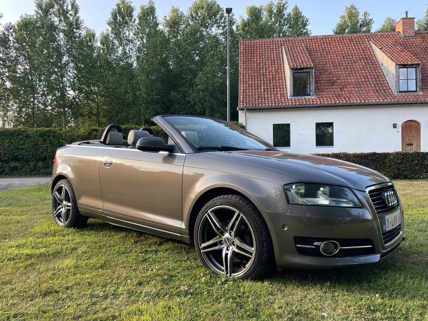Audi A3 A3 Cabriolet 1.2 TFSI Ambition Gris - 1