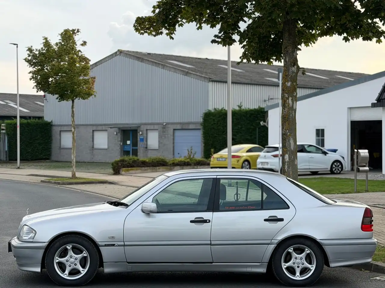Mercedes-Benz C 180 *BEHINDERTENGERECHTER SONDERUMBAU*, foto 2