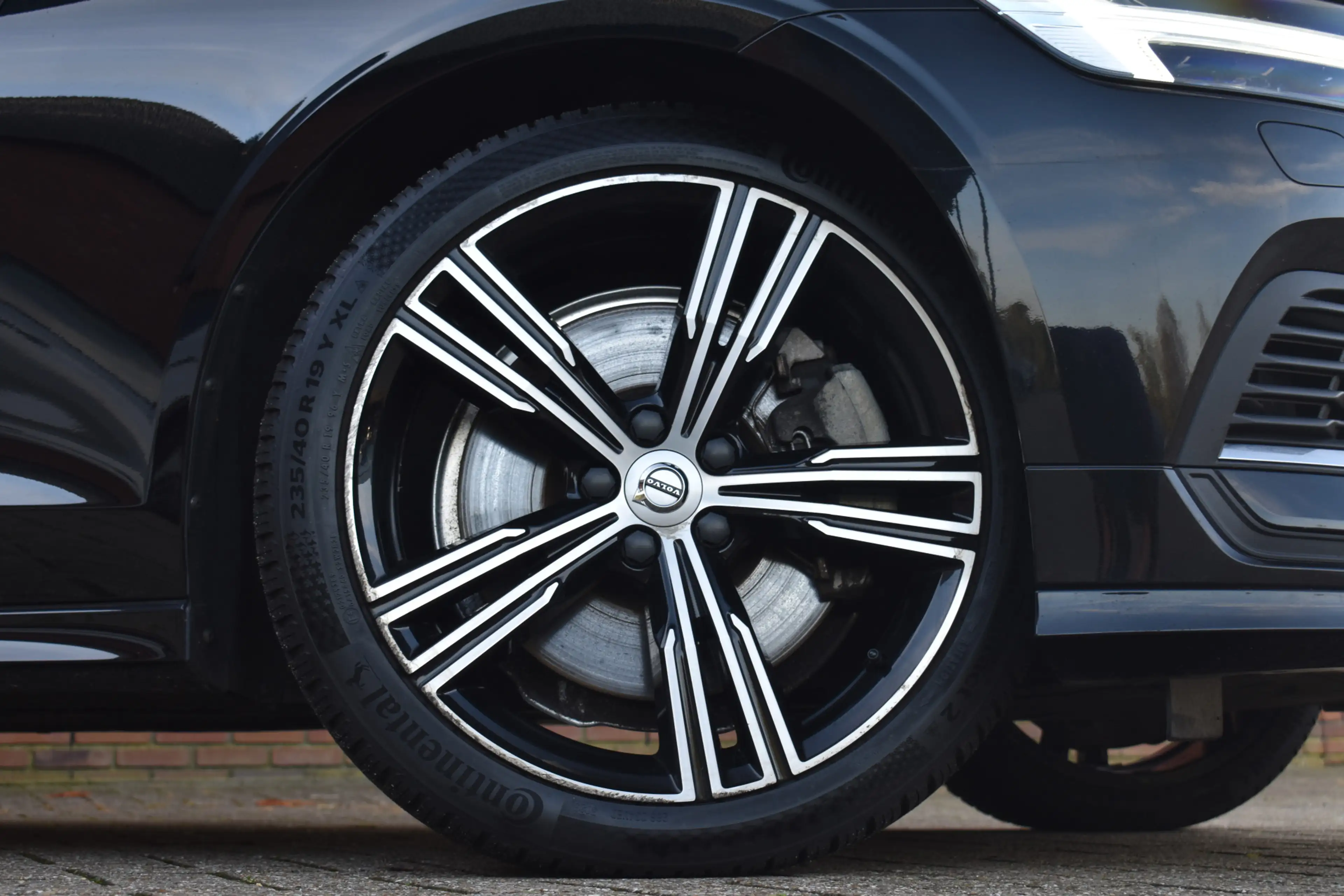 Volvo V60 T8 455PK Recharge AWD Inscription | Trekhaak | Lig — photo 3