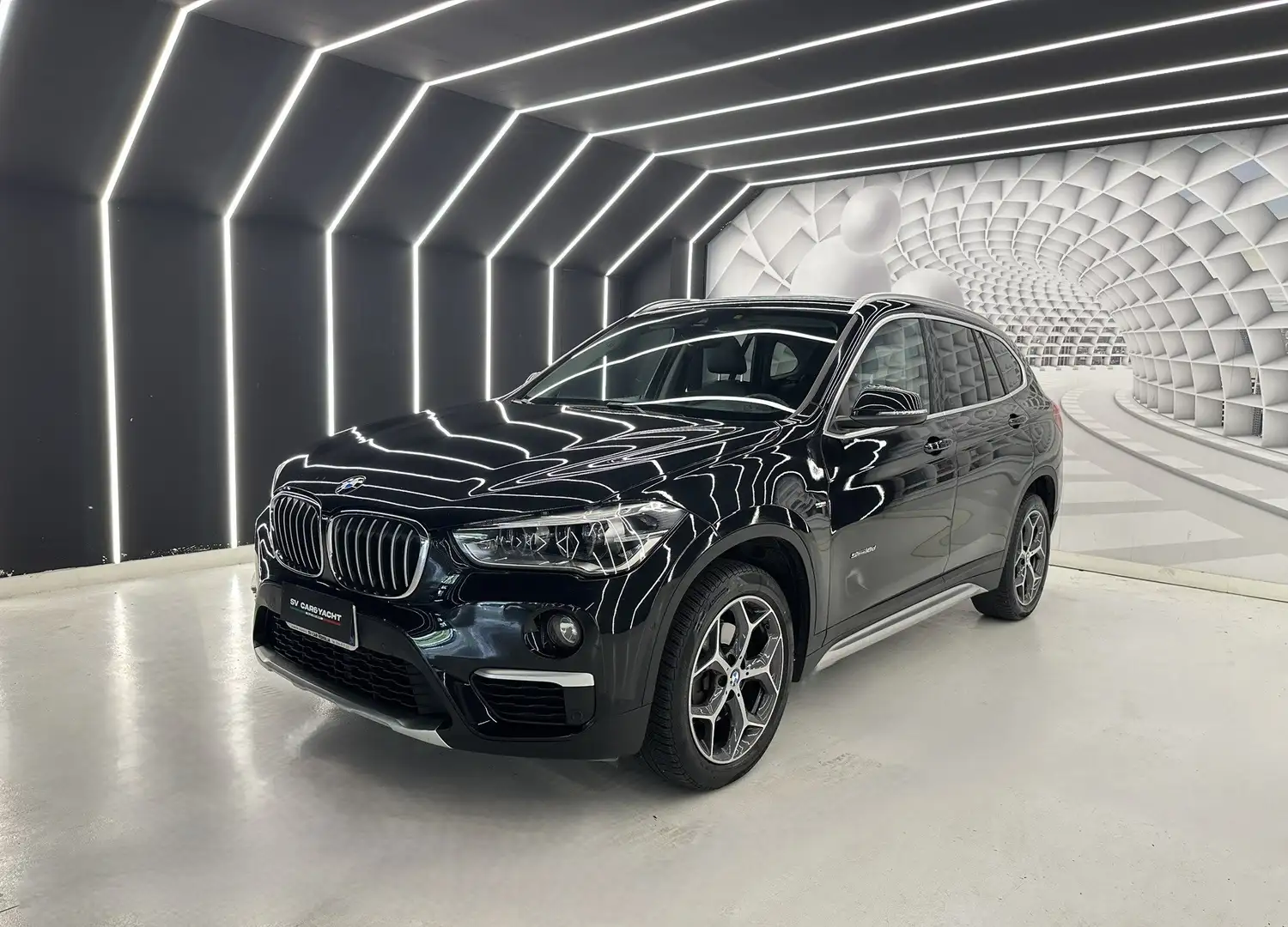 BMW X1 150CV sdrive- AUTOMATICO-KM CERTIFICATI-PERMUTE Noir - 2