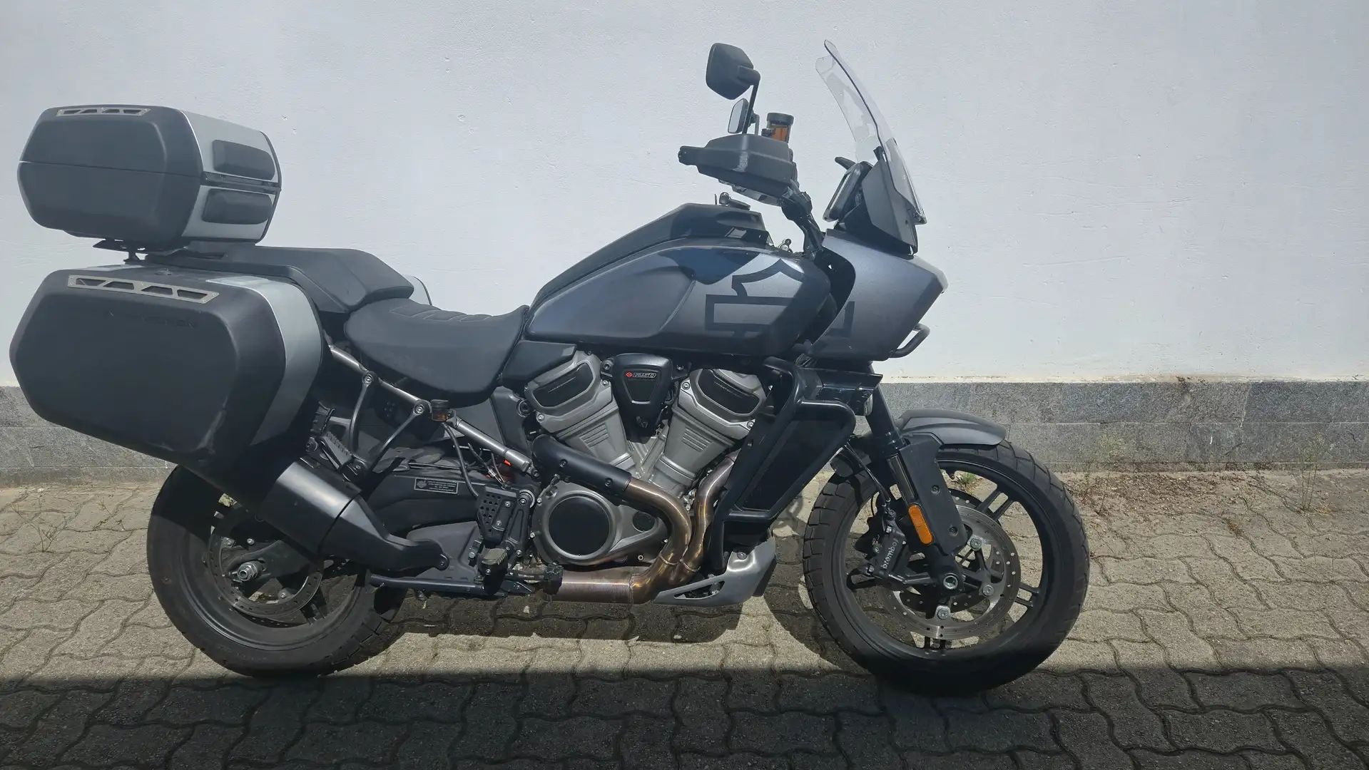 Harley-Davidson Pan America SPECIAL ABS + BORSE Šedá - 2