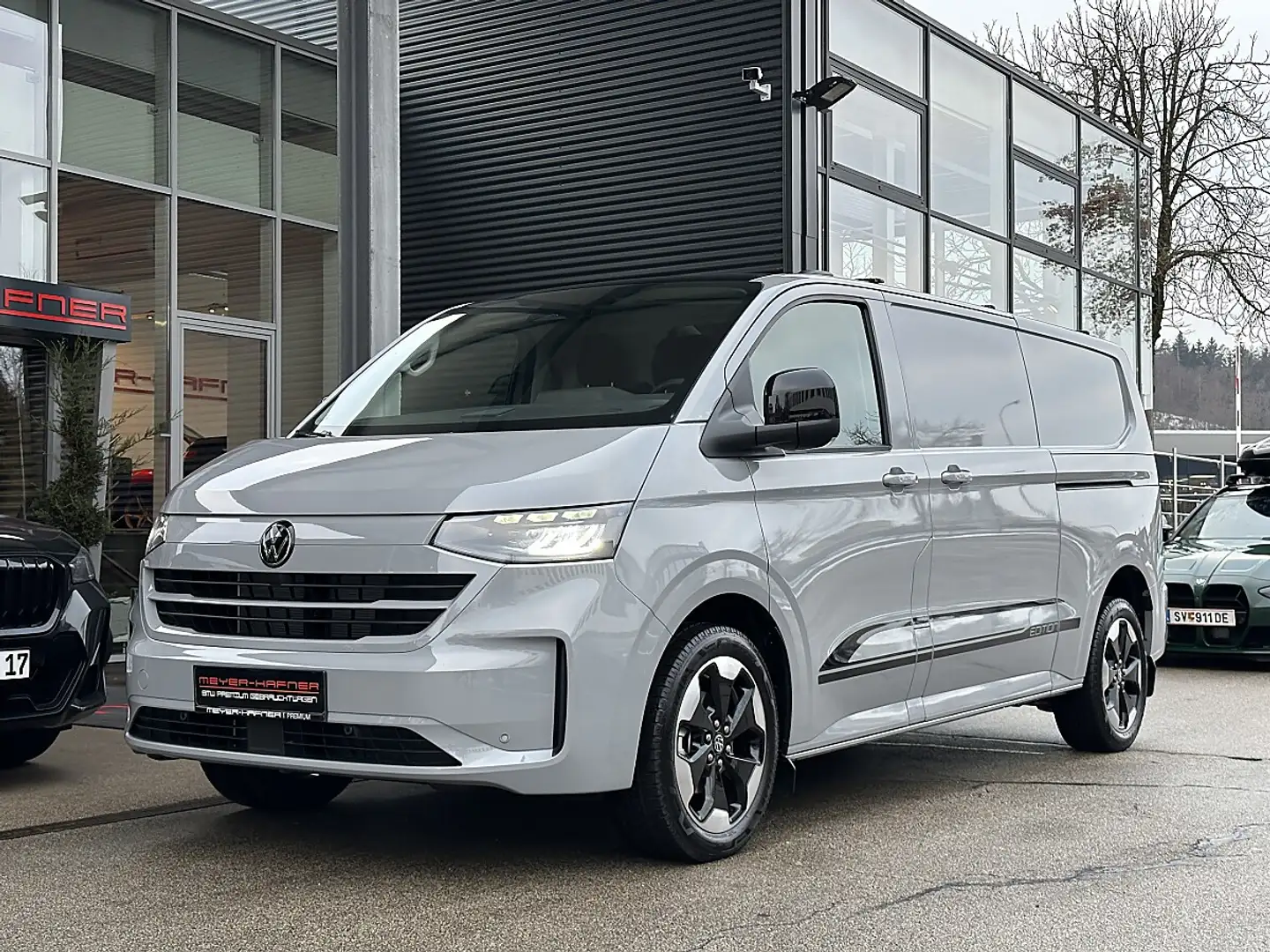 Volkswagen T7 Transporter T7 Kastenwagen LR 2,0 TDI Edition AT 4MOTION / ... Grau - 2