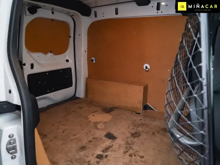 Renault Kangoo 2022, foto 19
