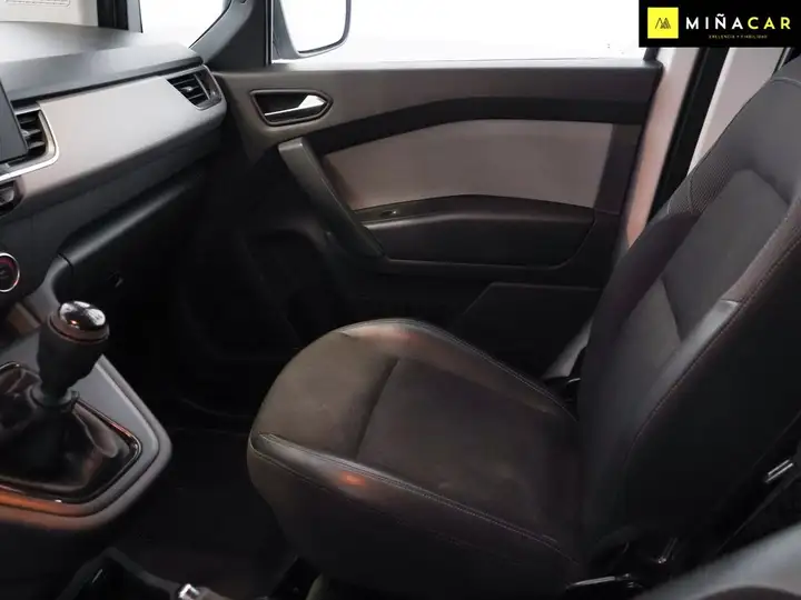 Renault Kangoo 2022, foto 14