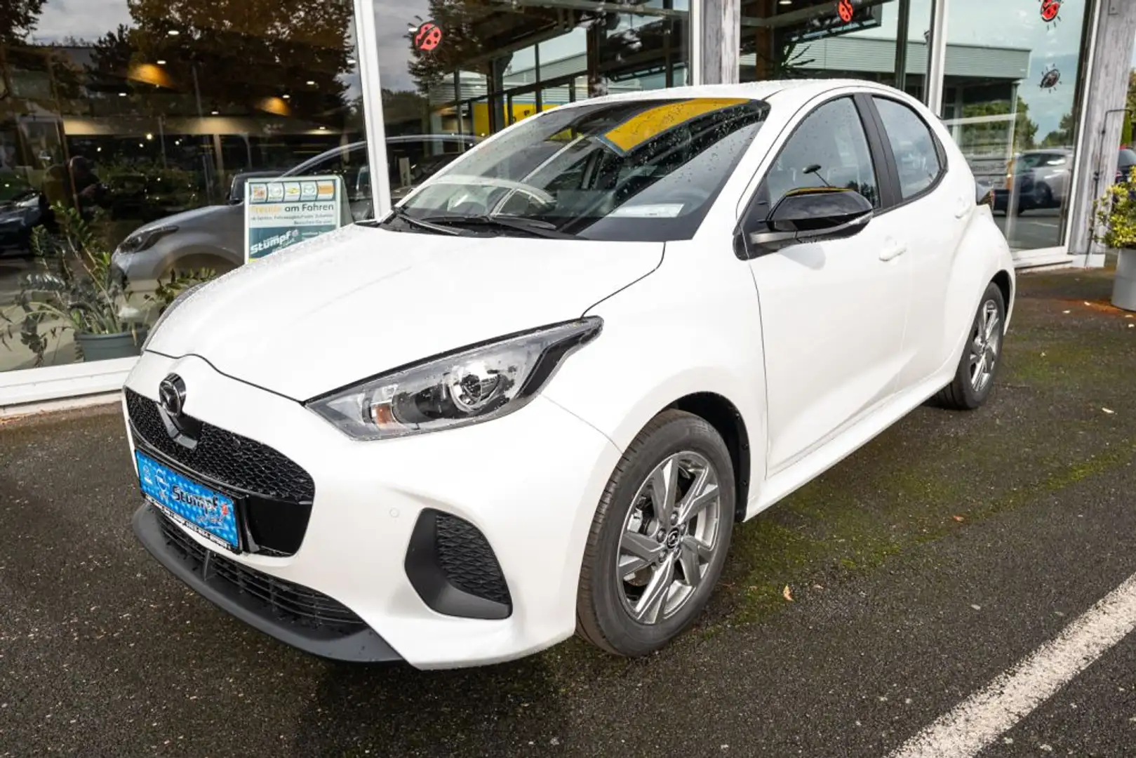 Mazda 2 2 HYBRID/1.5/AUTOMATIK/116PS/CVT EXCLUSIVE-LINE Weiß - 1