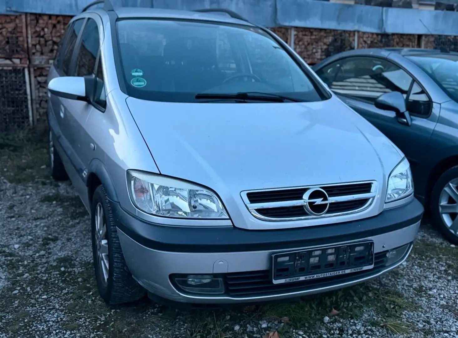 Opel Zafira A Basis 1.8 7 Sitzer Grau - 2