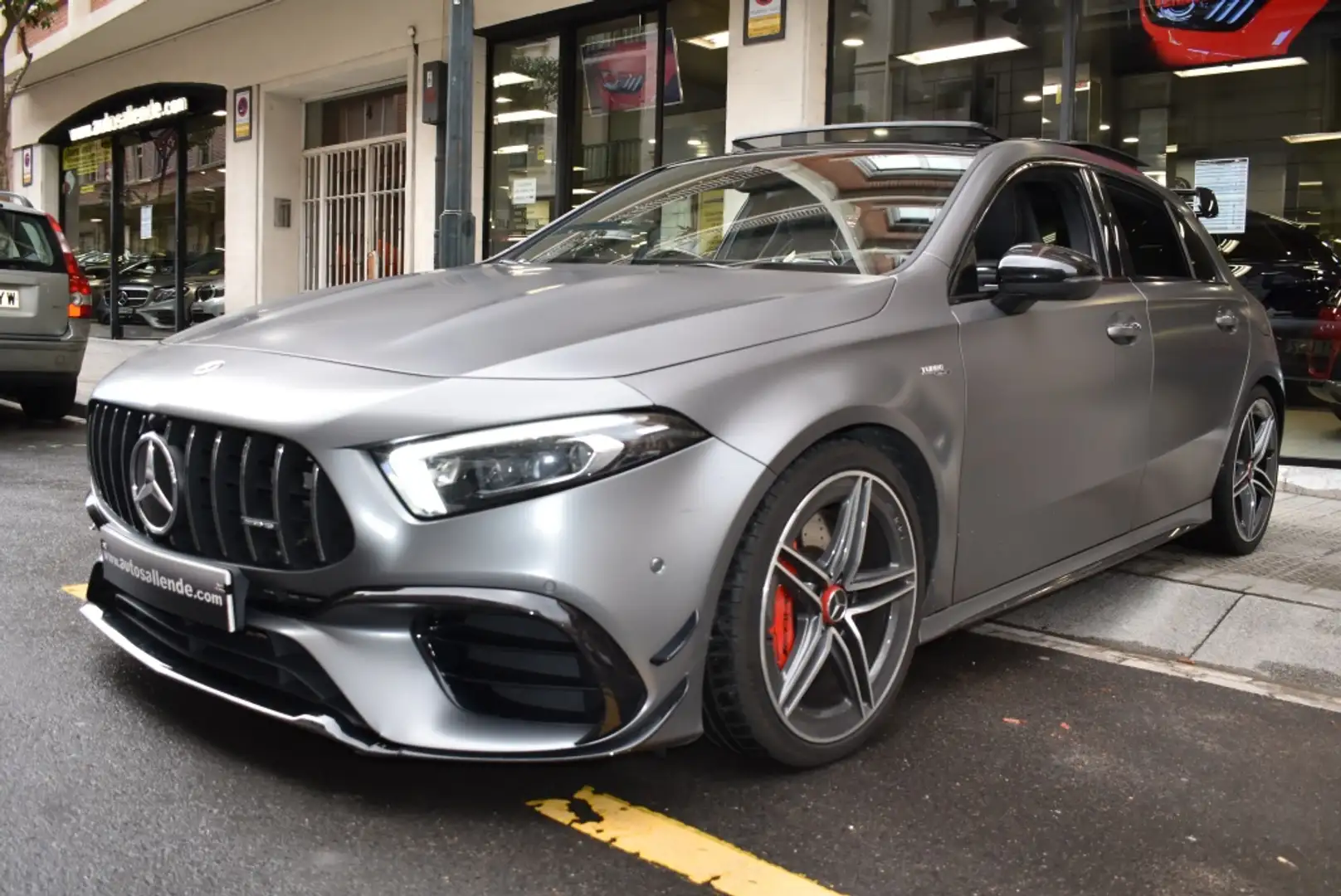 Mercedes-Benz A 45 AMG S 4Matic+ 8G-DCT Grau - 2