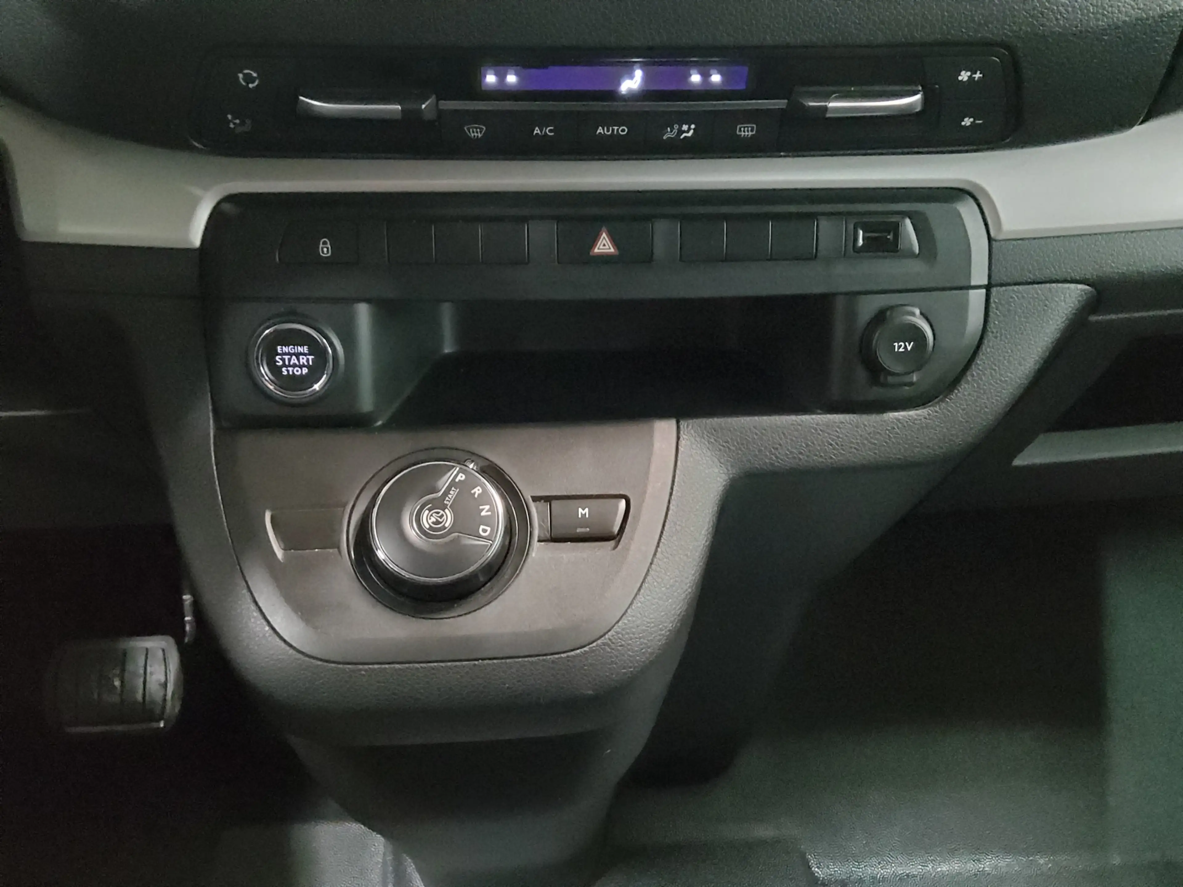 Peugeot Traveller 2.0 BlueHDi Business-Line 8-Sitze AHK — photo 6