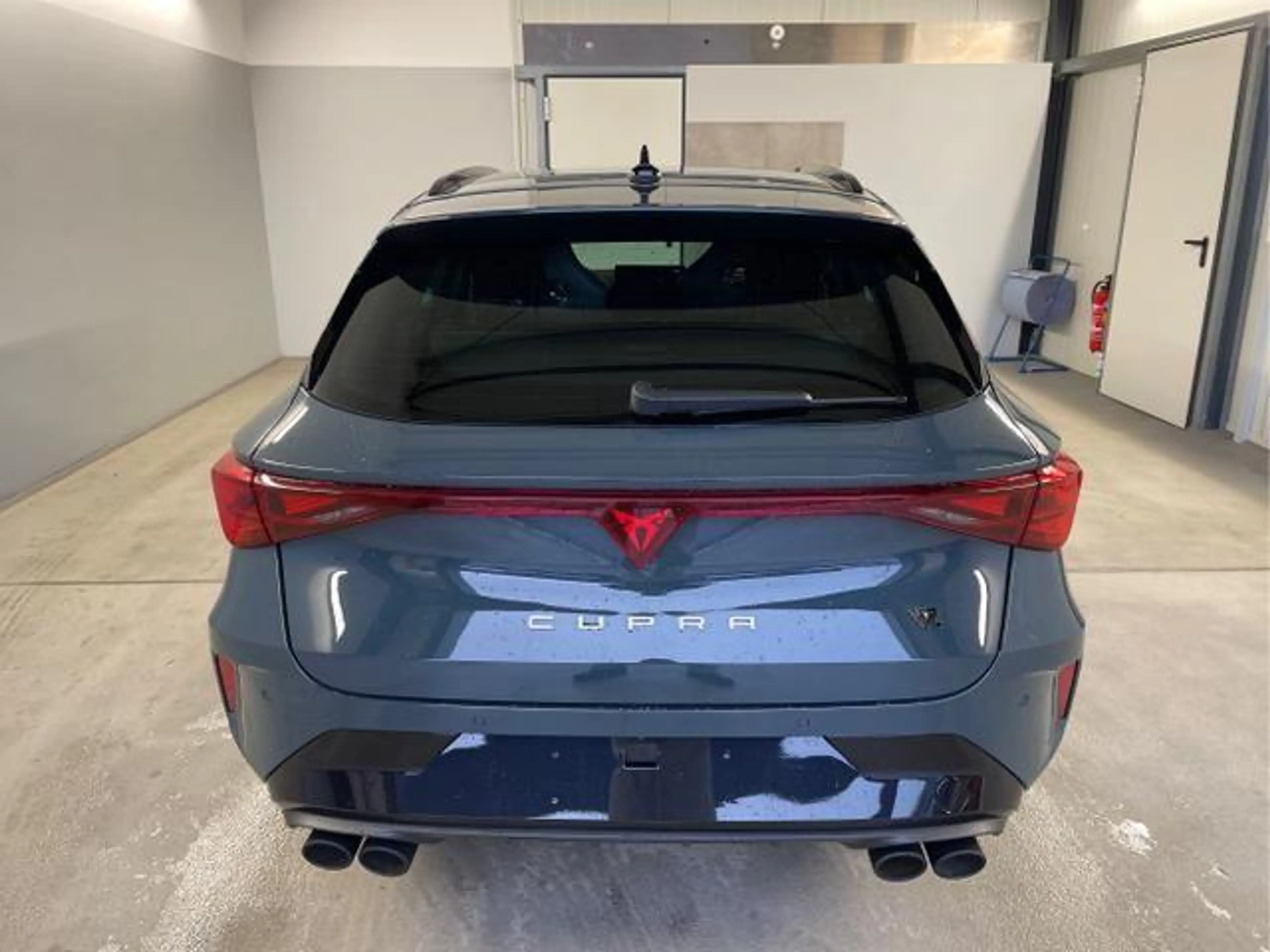 CUPRA Leon VZ 333PS DSG 4Drive Matrix+Navi+AHK+Alu19+Sitzheiz — photo 5