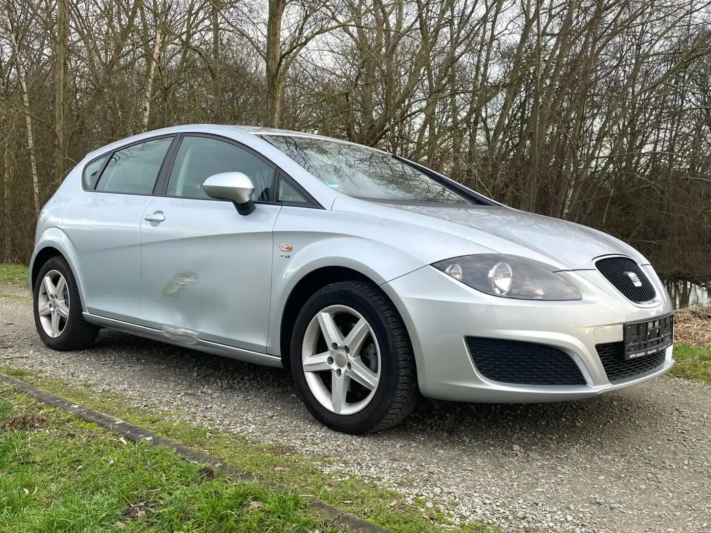 SEAT Leon 1.4l TSI Reference Tüv=Neu! 2.Hand 202T-Km Silber - 1
