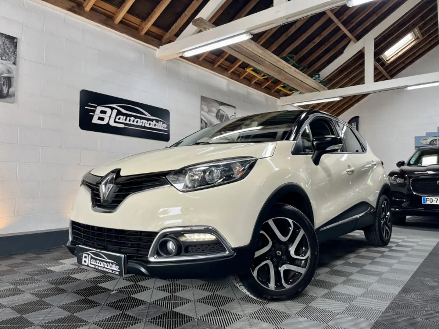 Renault Captur 0.9 TCE 90CH ENERGY INTENS Blanc - 1