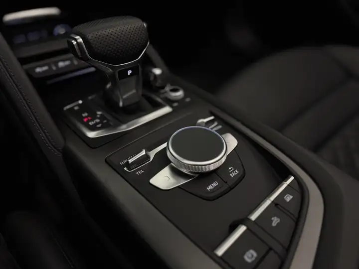 Audi R8 2025, foto 21