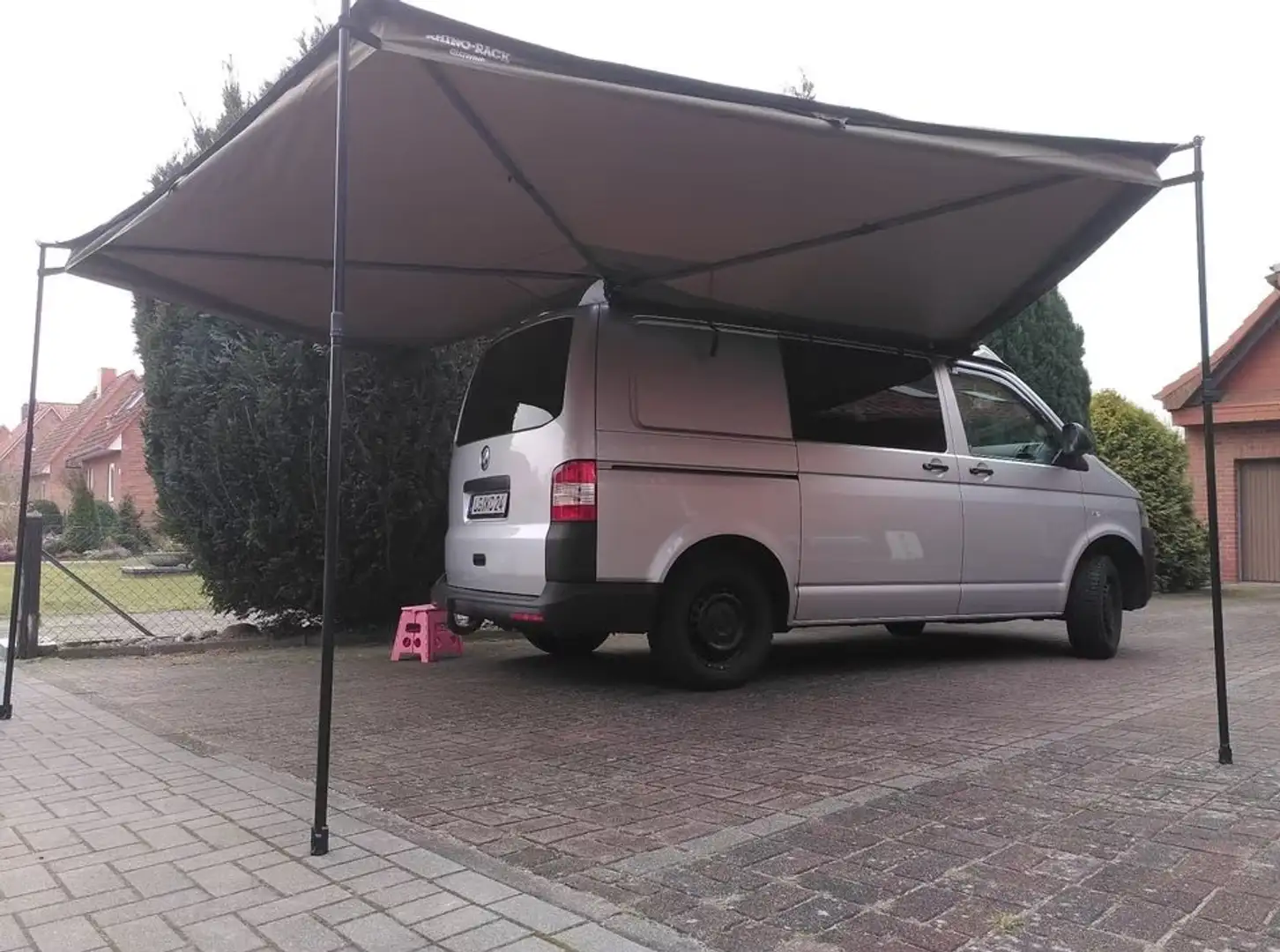 Volkswagen T5 Multivan Camper Silber - 2