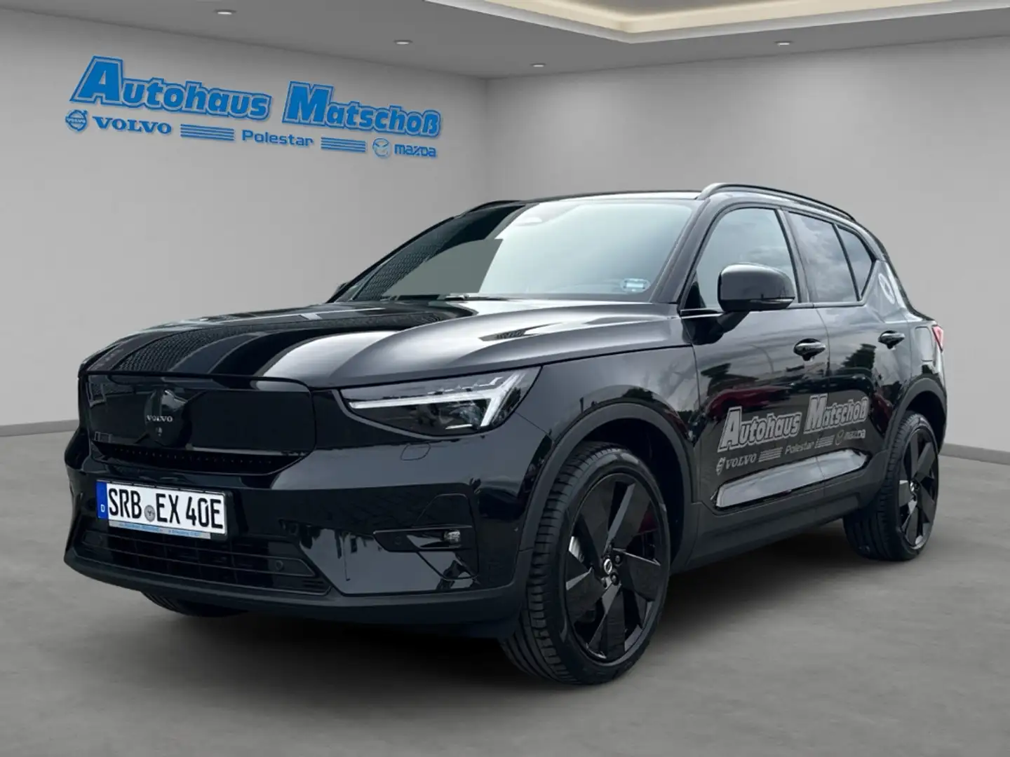 Volvo EX40 Extended Range Ultra Black Edition StandHZG Panoda Schwarz - 1