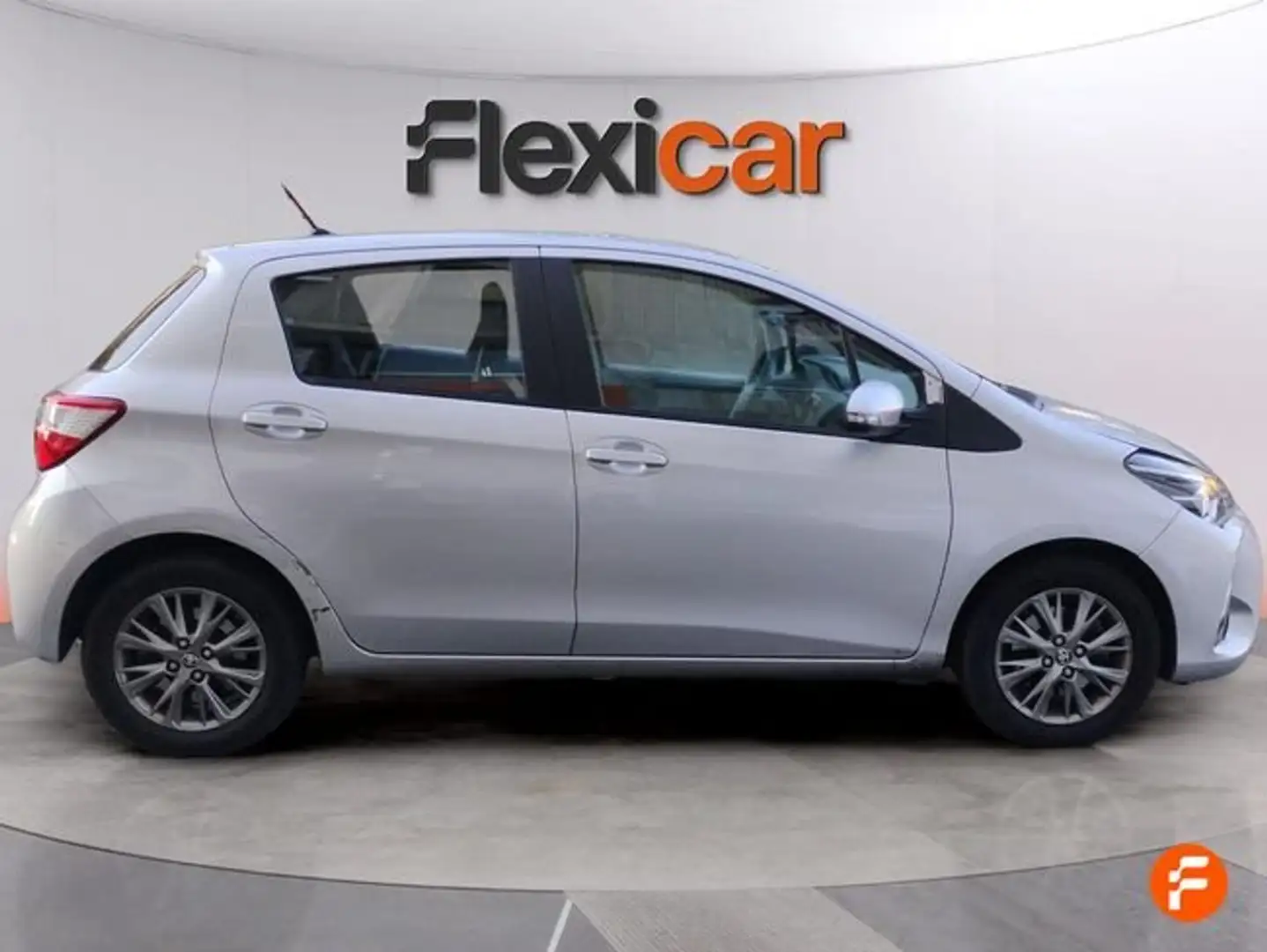 Toyota Yaris 1.5+110+Feel Gris - 2