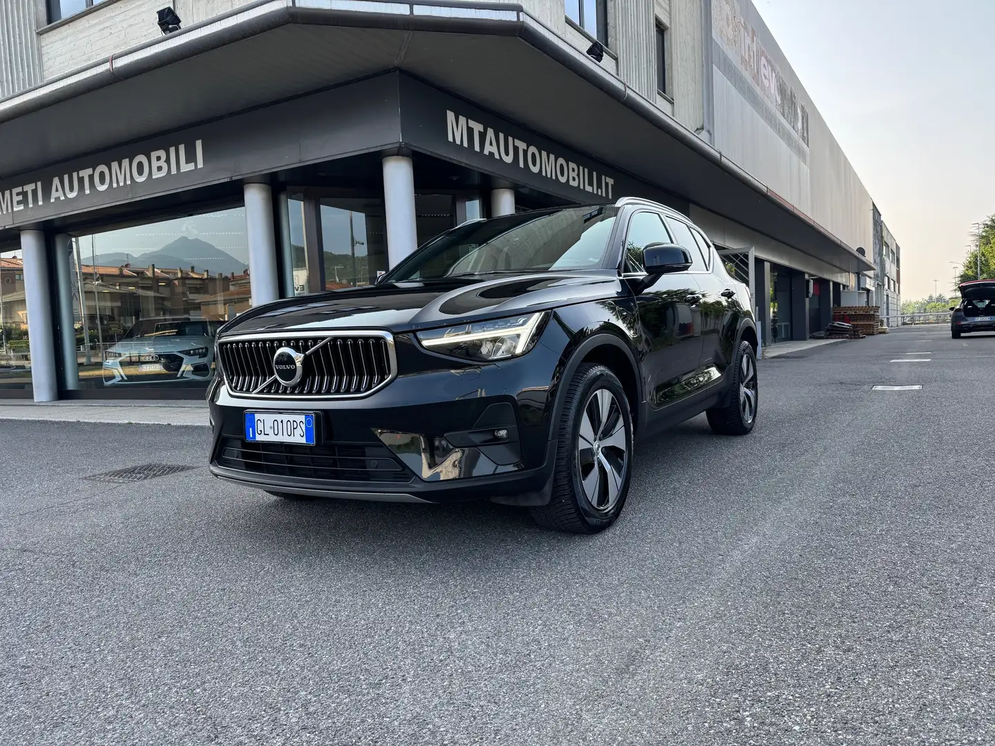 Volvo XC40 1.5 t4 recharge phev Core auto Nero - 1