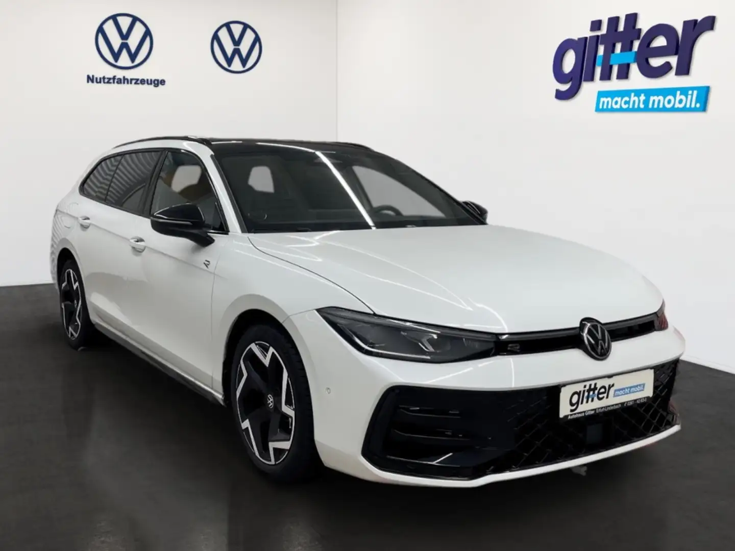 Volkswagen Passat Variant R-LINE SIGNATURE 4M MATRIX AHK HARMAN PANNO STANDH Weiß - 2