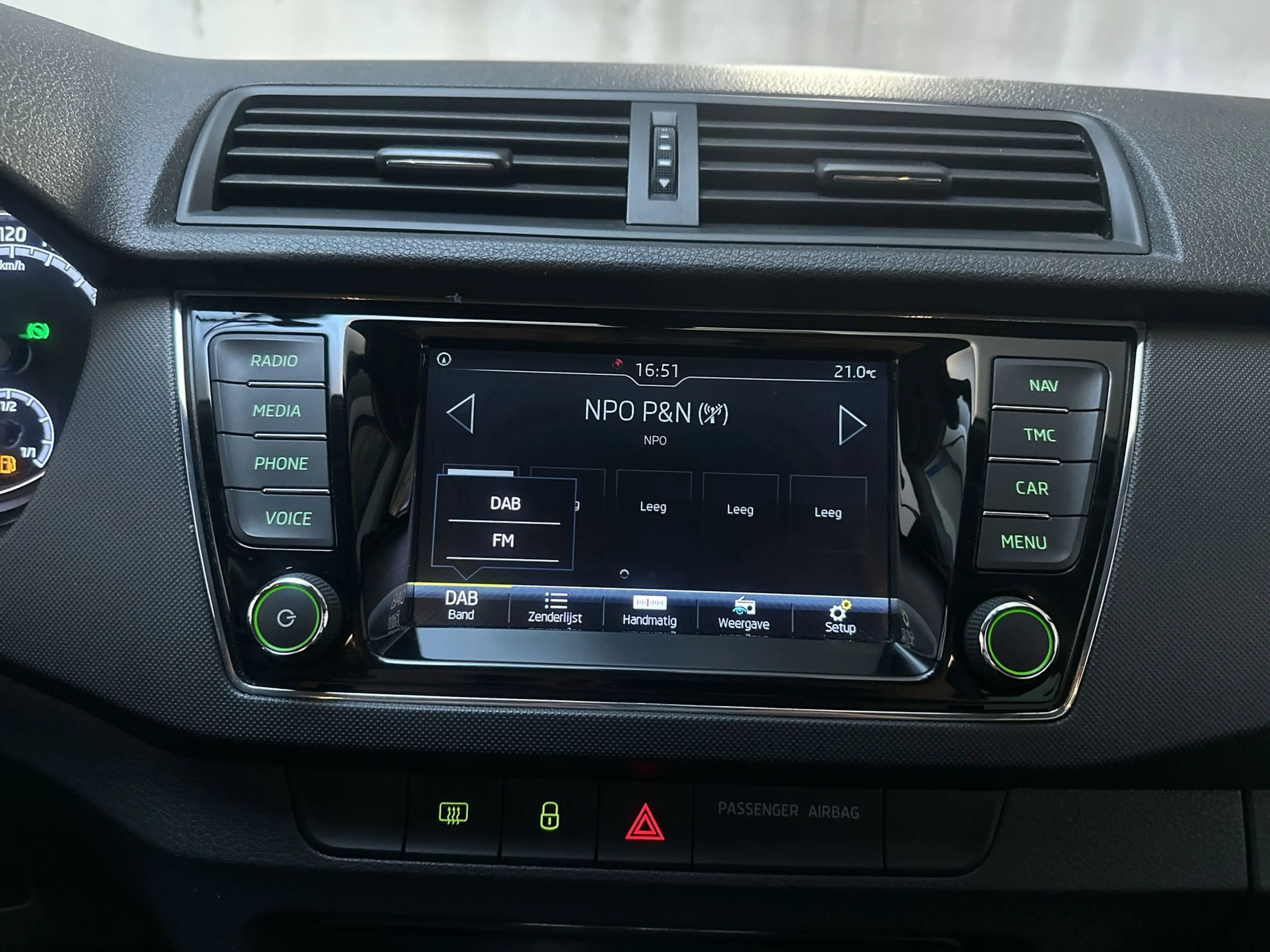 Skoda Fabia Combi 1.0 TSI DSG Ambition Climate Control Parkeer — photo 13