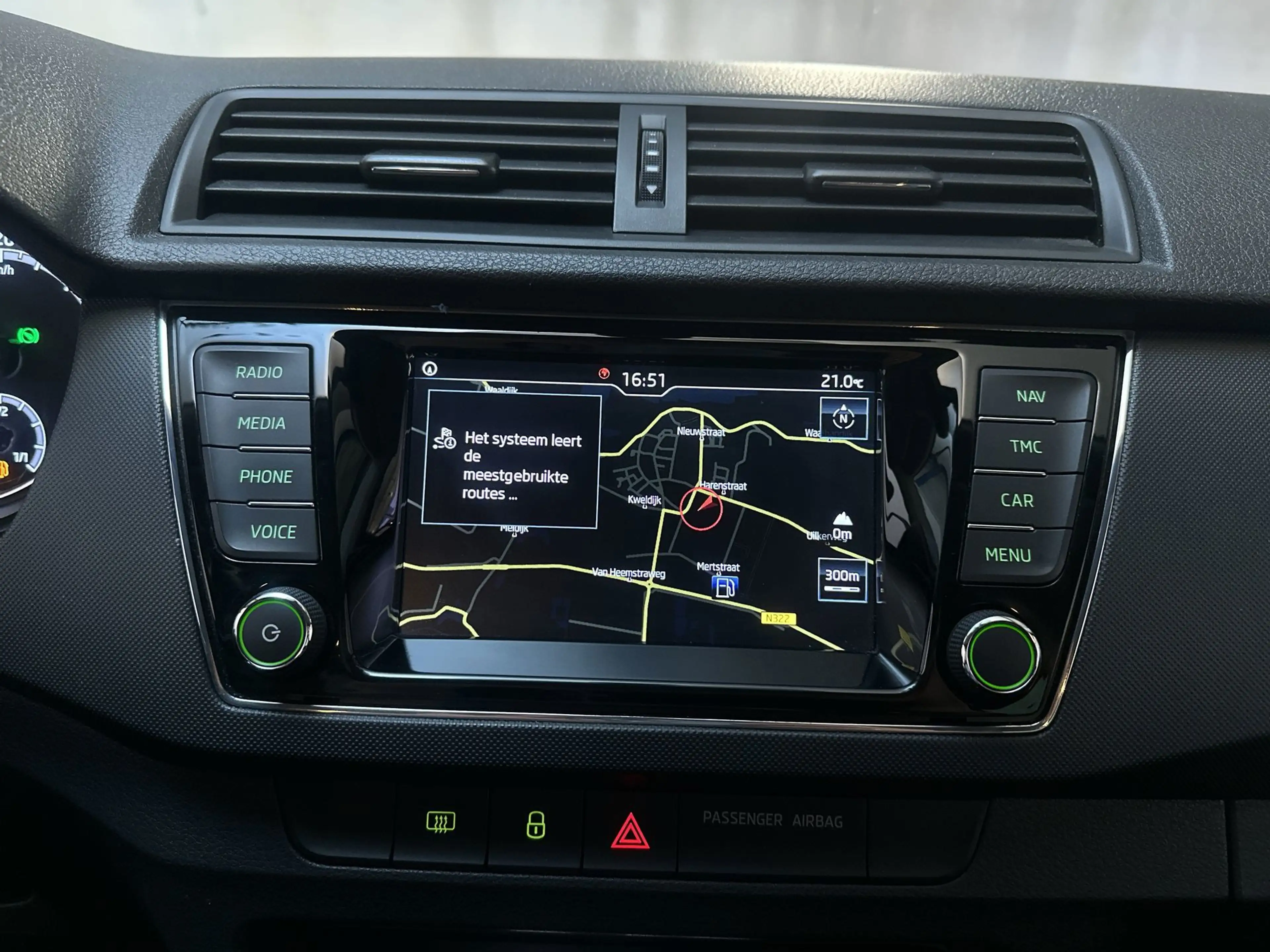 Skoda Fabia Combi 1.0 TSI DSG Ambition Climate Control Parkeer — photo 11