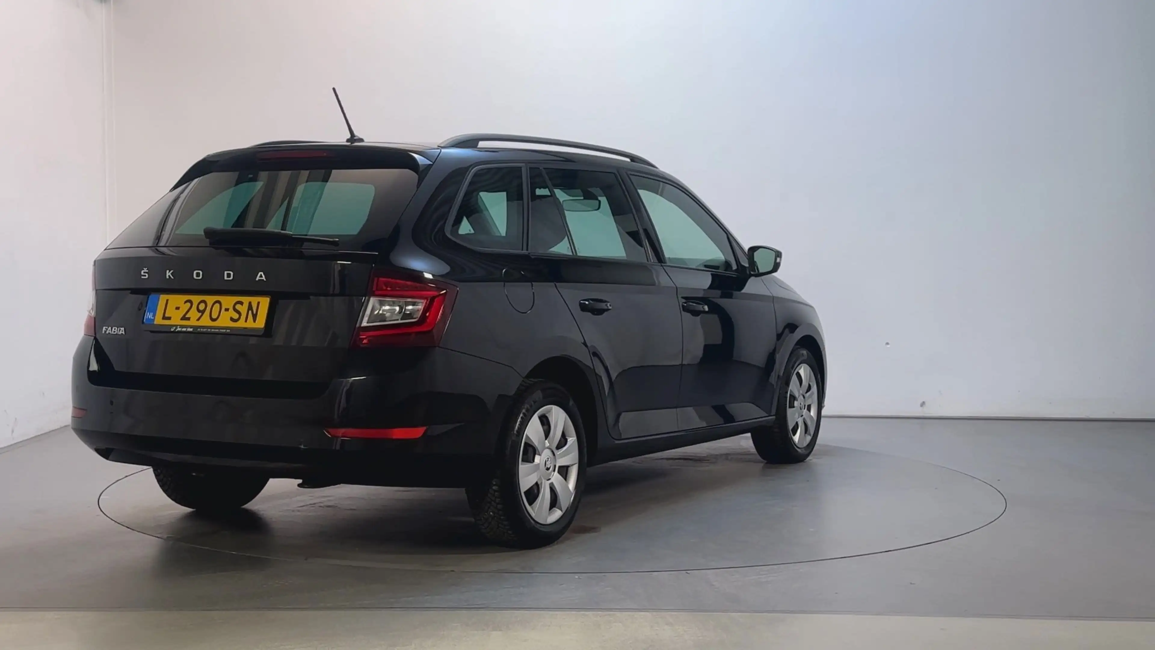 Skoda Fabia Combi 1.0 TSI DSG Ambition Climate Control Parkeer — photo 3