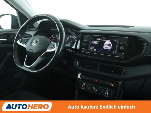 Volkswagen T-Cross view 13