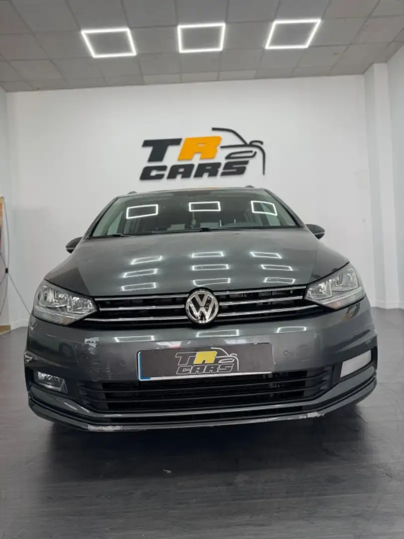 Volkswagen Touran 1.6TDI CR BMT Advance DSG7 85kW Gris - 2