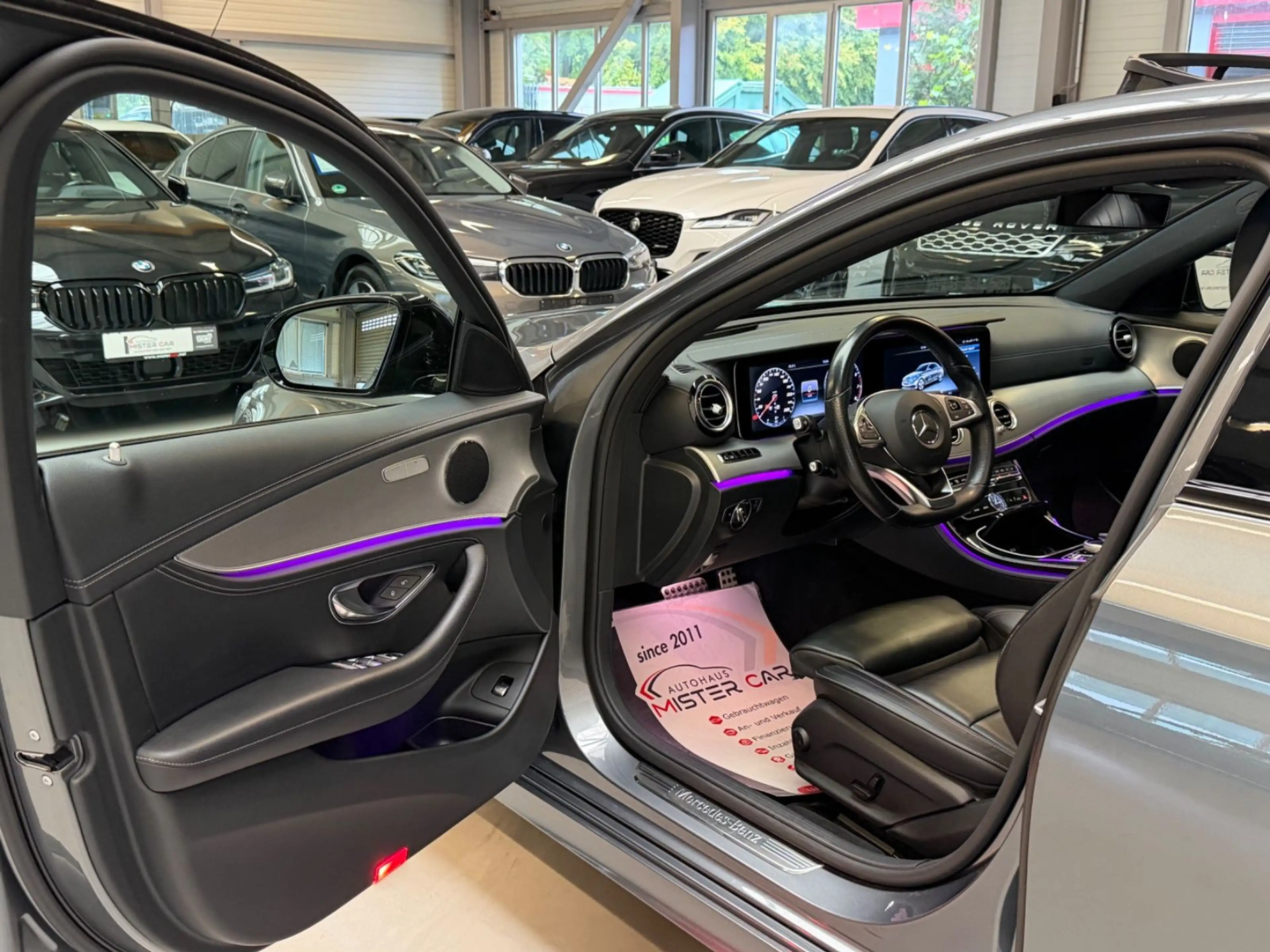 Mercedes-Benz E 400 4M AMG LINE WIDE/PANO/MULTIBEA/LUFT/HUD/20 — photo 11