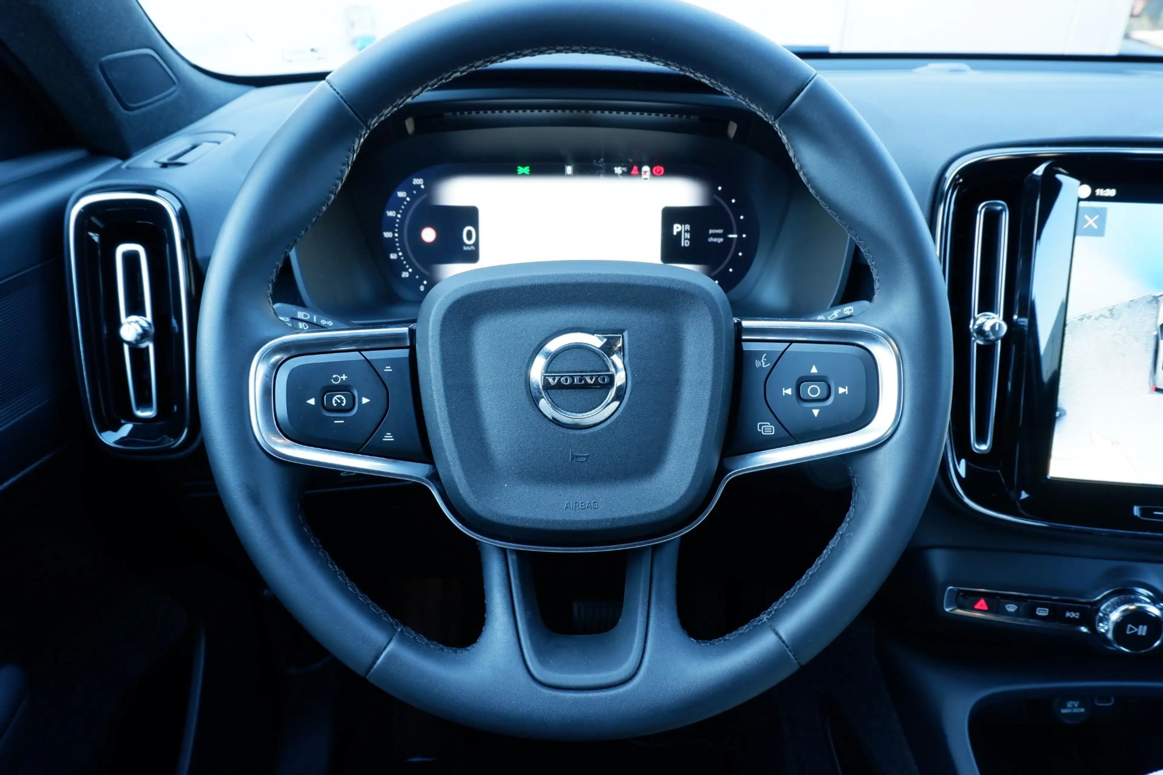 Volvo EX40 Single Motor Extended Range Core 82 kWh Adaptieve — photo 4