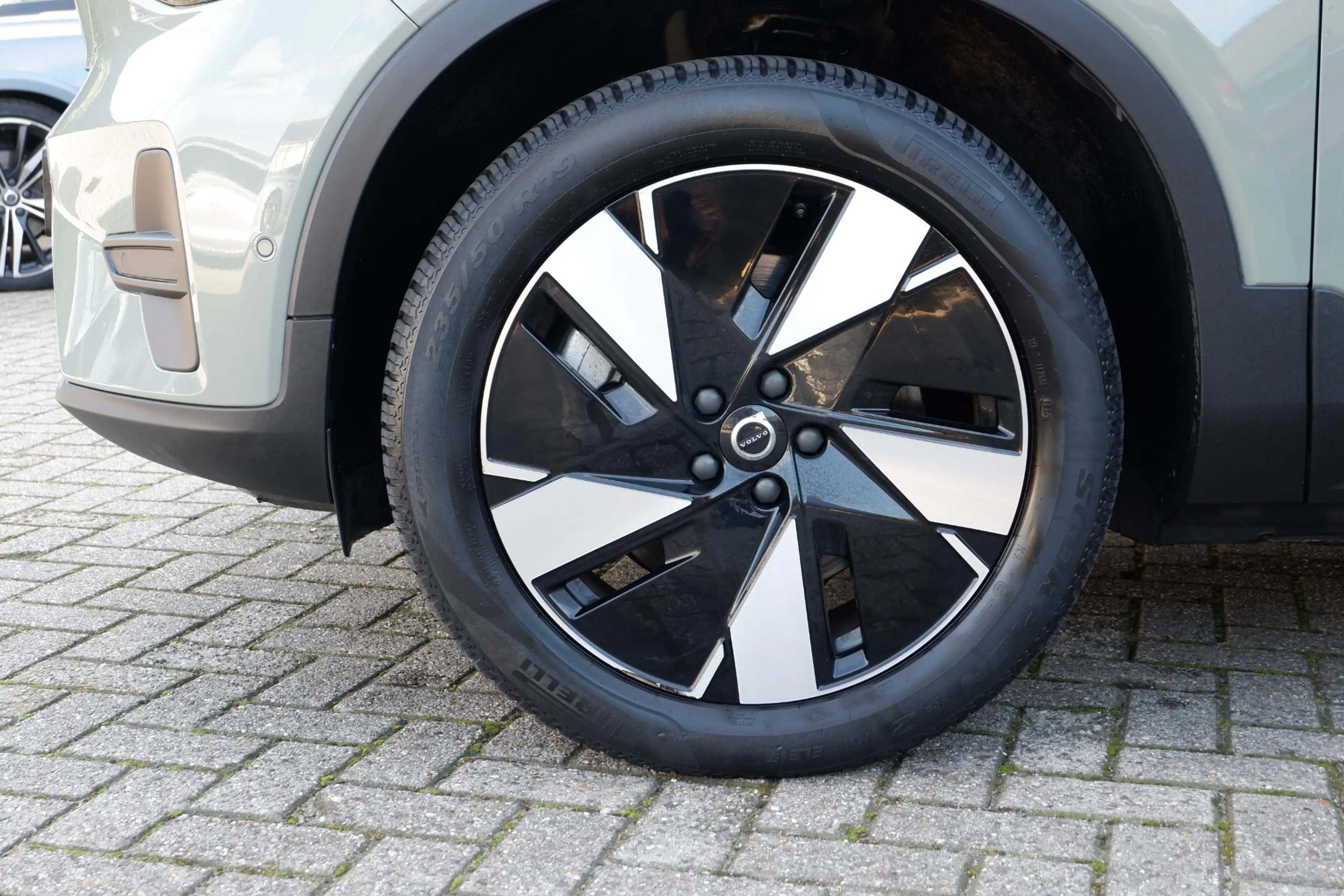Volvo EX40 Single Motor Extended Range Core 82 kWh Adaptieve — photo 8