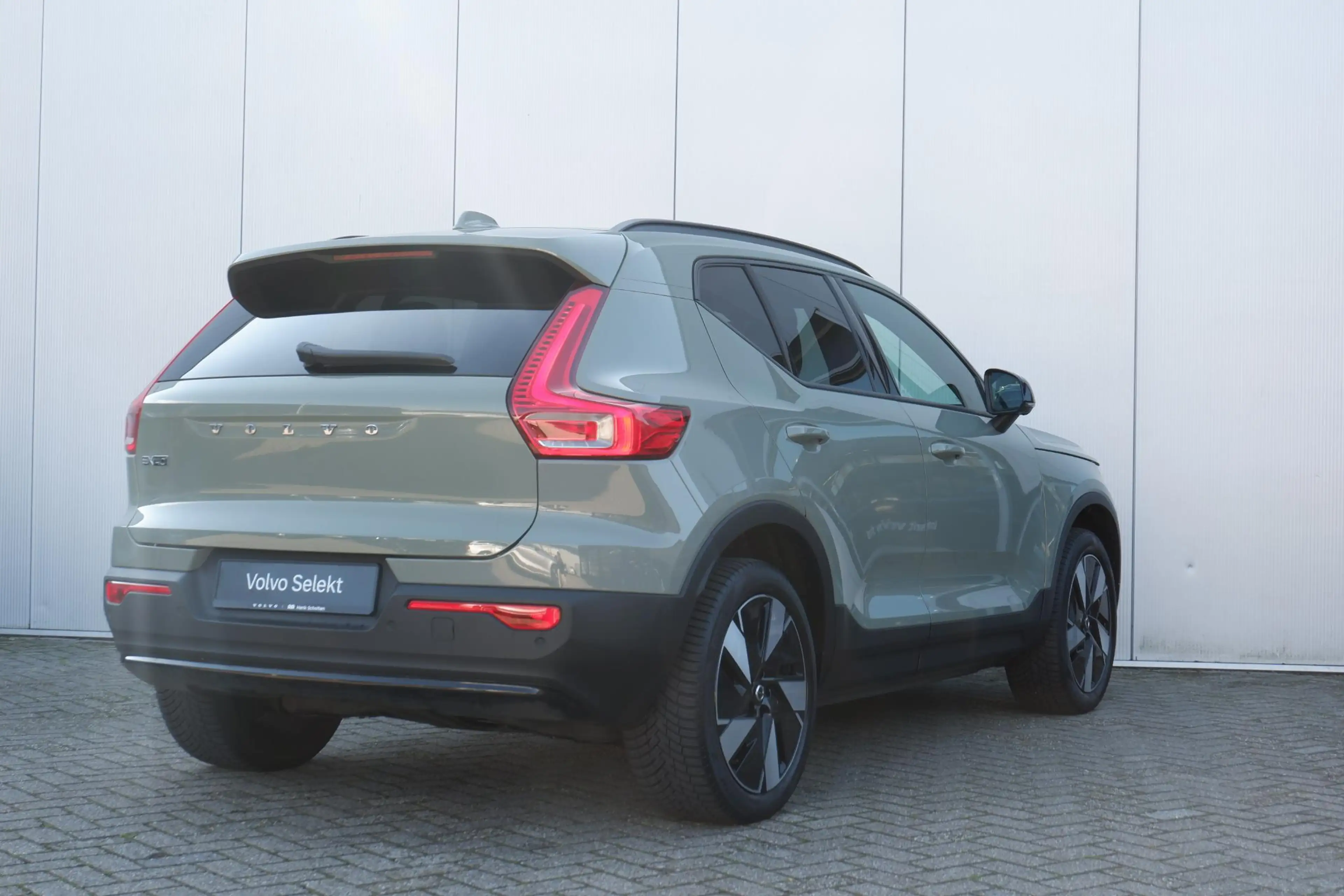 Volvo EX40 Single Motor Extended Range Core 82 kWh Adaptieve — photo 2
