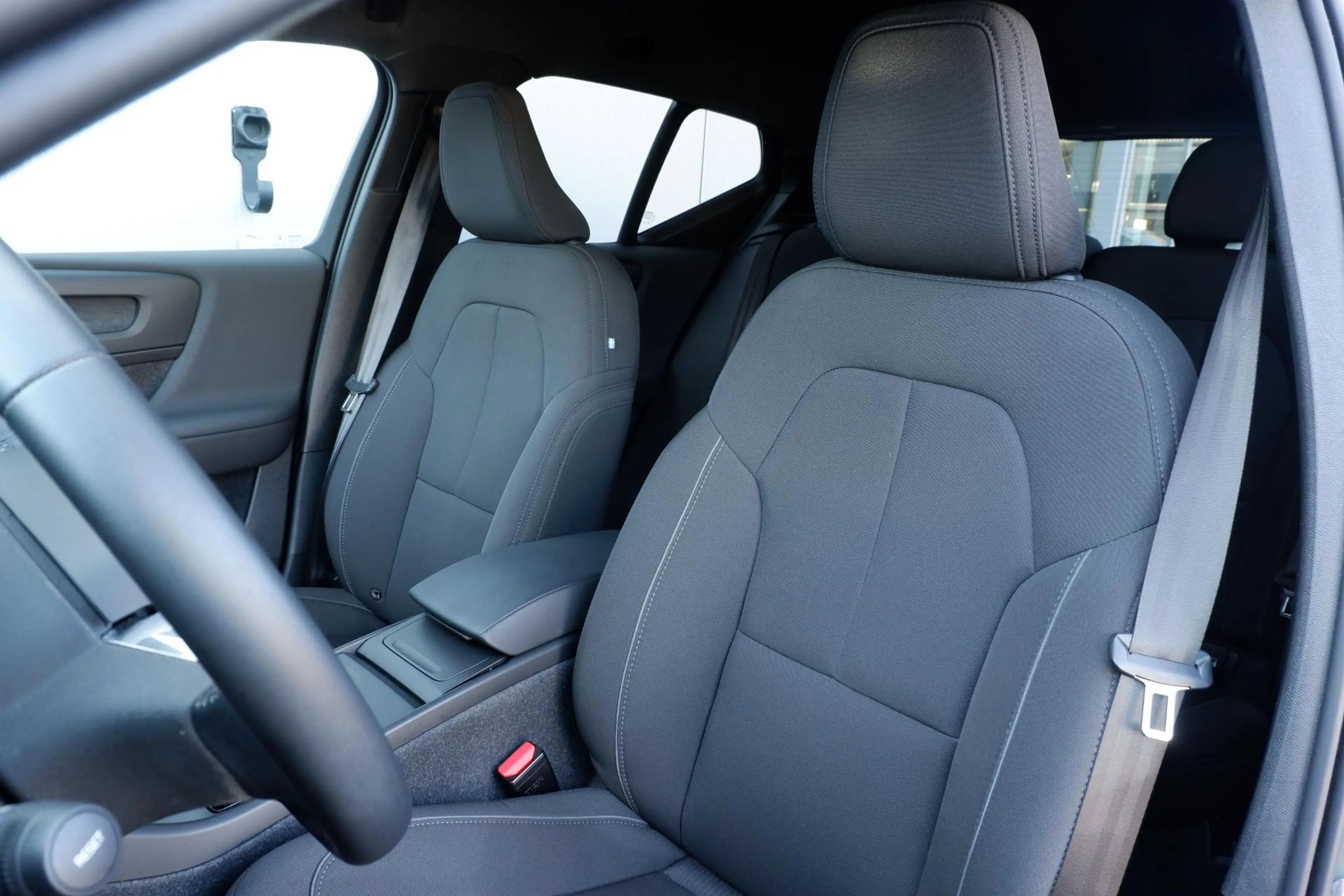 Volvo EX40 Single Motor Extended Range Core 82 kWh Adaptieve — photo 11
